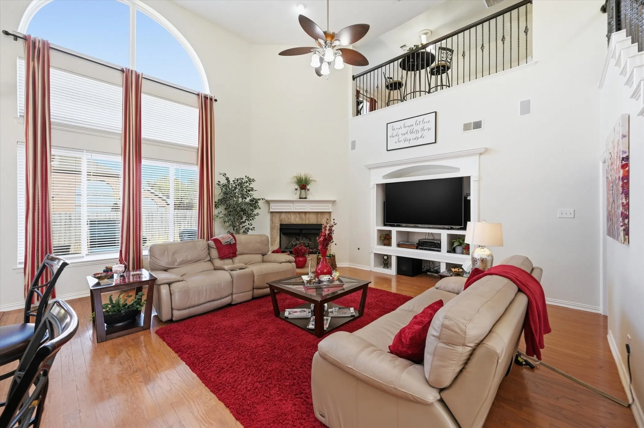 Single Family Residence For Sale in Tarrant County , 5 Scramble Court, Mansfield, Texas 76063, 4 Bedroom, 3 Bathroom, 3 Garage spaces, 3,493 Sqft, built in 2001, Preowned, mls#21214241, Real Estate Agent in Mansfield, Homes For Sale in Tarrant county, Homes For Sale in Mansfield, Realtor in Mansfield Texas, Real Estate Brokerage Independent Realty Texas, Luminita Cordes Realtor