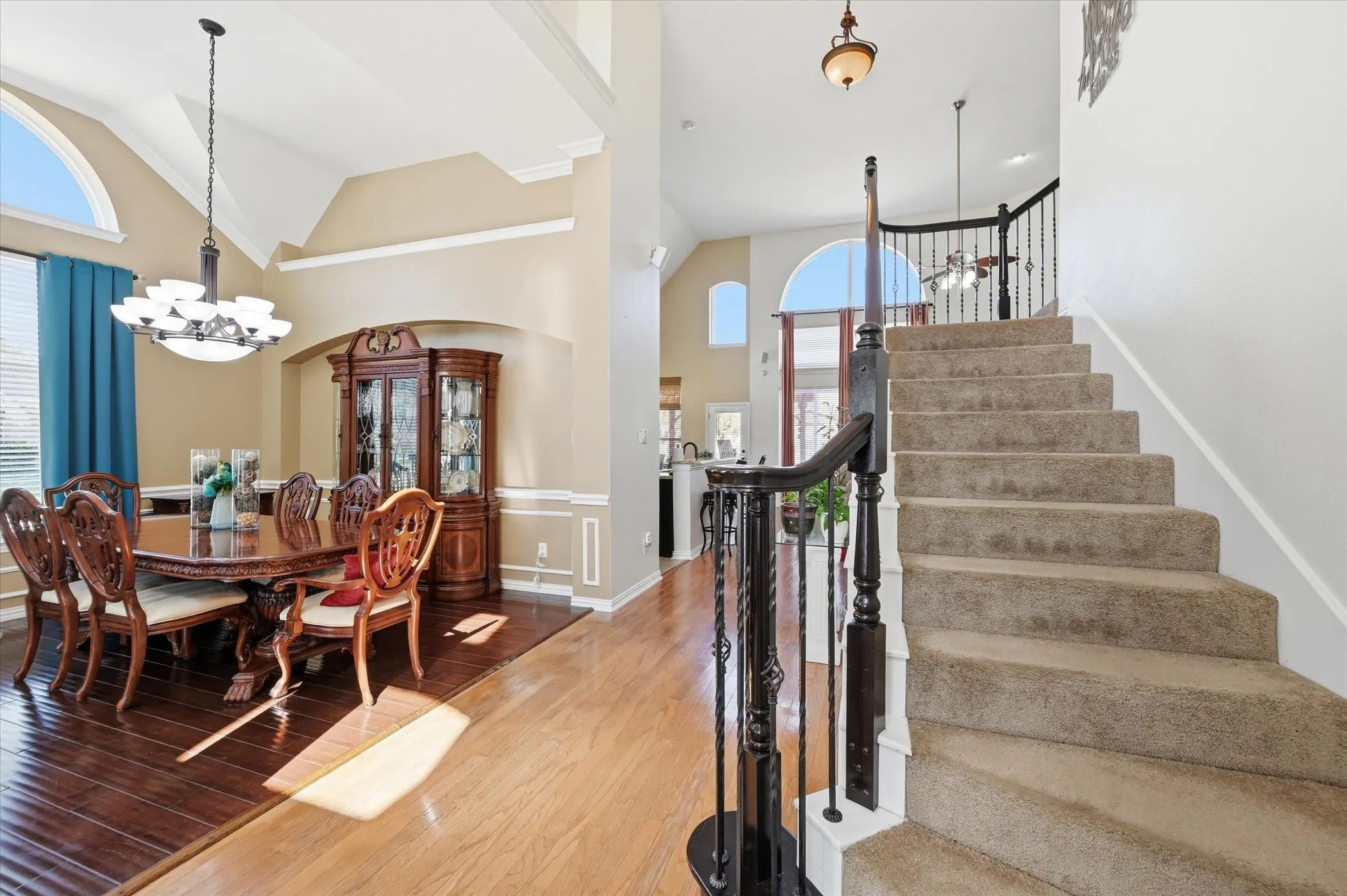 Single Family Residence For Sale in Tarrant County , 5 Scramble Court, Mansfield, Texas 76063, 4 Bedroom, 3 Bathroom, 3 Garage spaces, 3,493 Sqft, built in 2001, Preowned, mls#21214241, Real Estate Agent in Mansfield, Homes For Sale in Tarrant county, Homes For Sale in Mansfield, Realtor in Mansfield Texas, Real Estate Brokerage Independent Realty Texas, Luminita Cordes Realtor