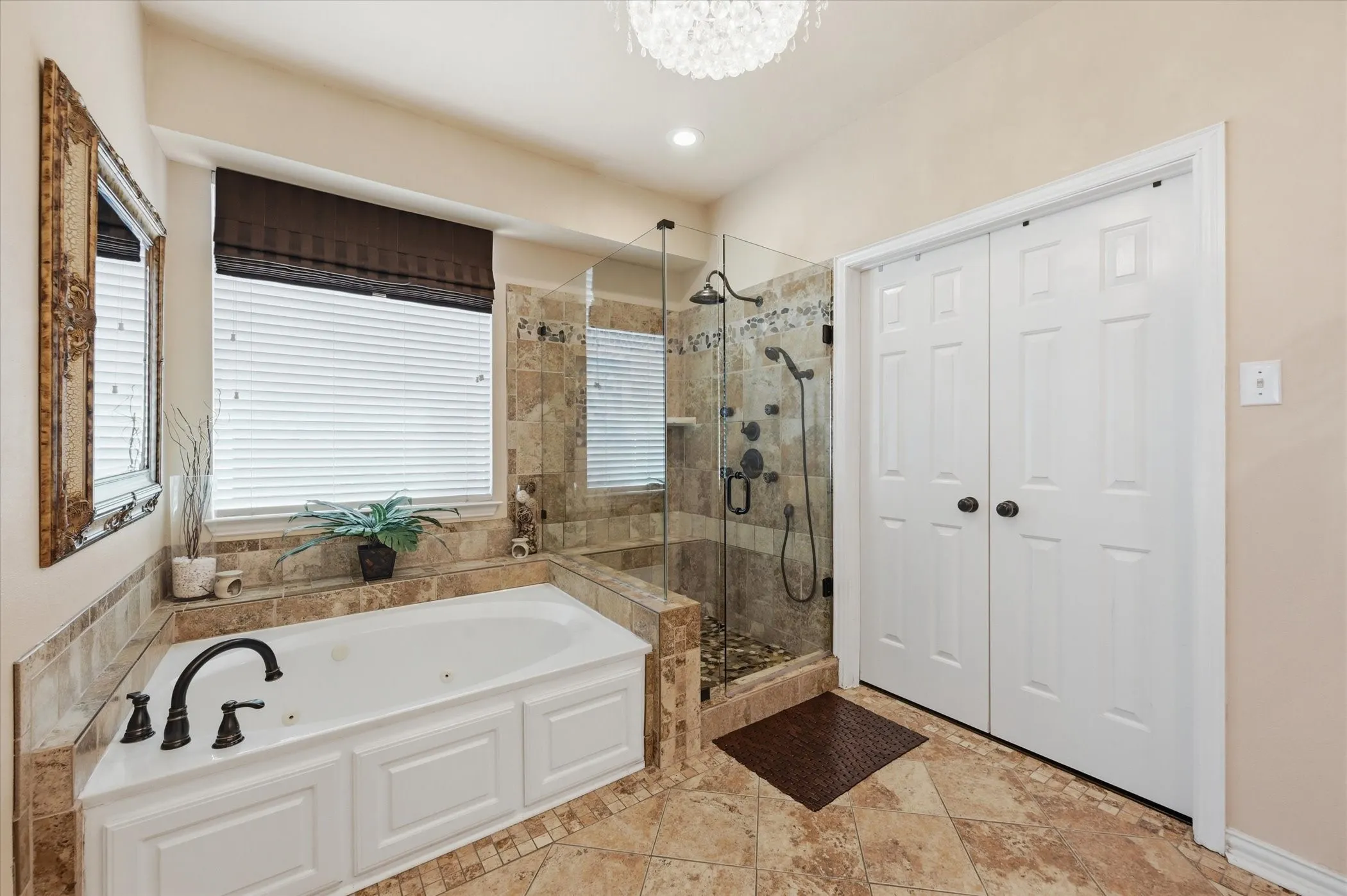 Single Family Residence For Sale in Tarrant County , 5 Scramble Court, Mansfield, Texas 76063, 4 Bedroom, 3 Bathroom, 3 Garage spaces, 3,493 Sqft, built in 2001, Preowned, mls#21214241, Real Estate Agent in Mansfield, Homes For Sale in Tarrant county, Homes For Sale in Mansfield, Realtor in Mansfield Texas, Real Estate Brokerage Independent Realty Texas, Luminita Cordes Realtor