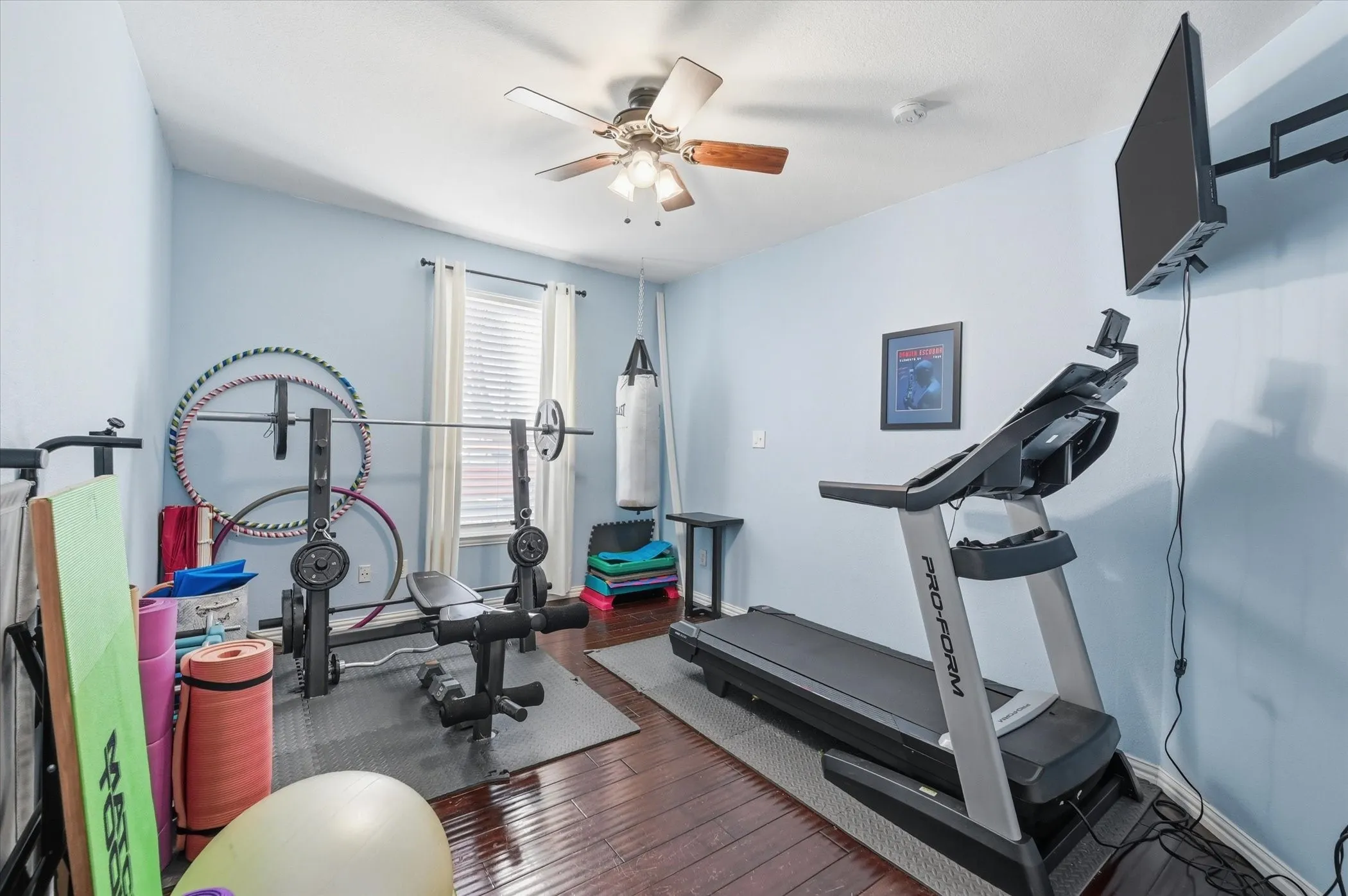 Single Family Residence For Sale in Tarrant County , 5 Scramble Court, Mansfield, Texas 76063, 4 Bedroom, 3 Bathroom, 3 Garage spaces, 3,493 Sqft, built in 2001, Preowned, mls#21214241, Real Estate Agent in Mansfield, Homes For Sale in Tarrant county, Homes For Sale in Mansfield, Realtor in Mansfield Texas, Real Estate Brokerage Independent Realty Texas, Luminita Cordes Realtor