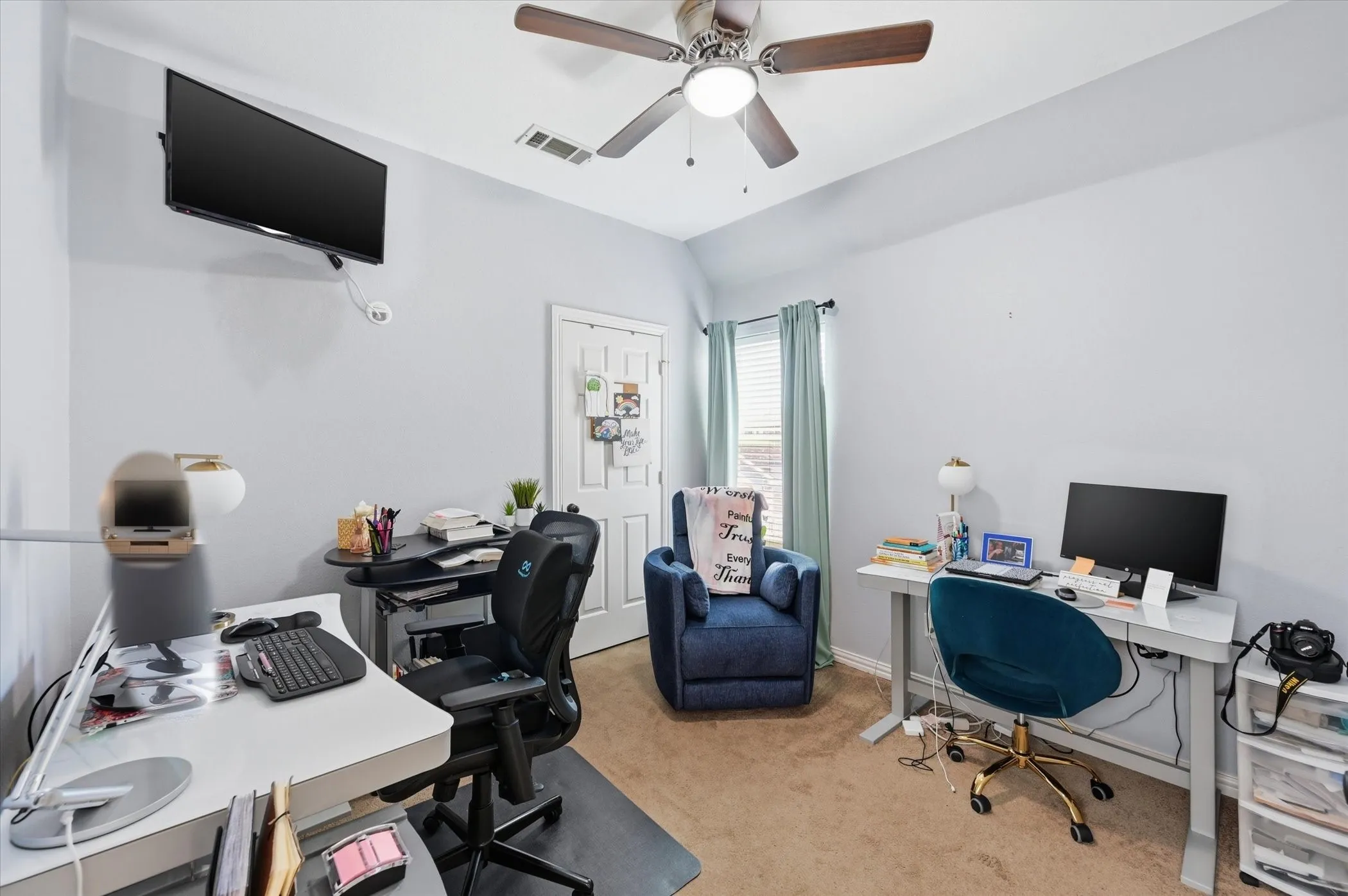 Single Family Residence For Sale in Tarrant County , 5 Scramble Court, Mansfield, Texas 76063, 4 Bedroom, 3 Bathroom, 3 Garage spaces, 3,493 Sqft, built in 2001, Preowned, mls#21214241, Real Estate Agent in Mansfield, Homes For Sale in Tarrant county, Homes For Sale in Mansfield, Realtor in Mansfield Texas, Real Estate Brokerage Independent Realty Texas, Luminita Cordes Realtor