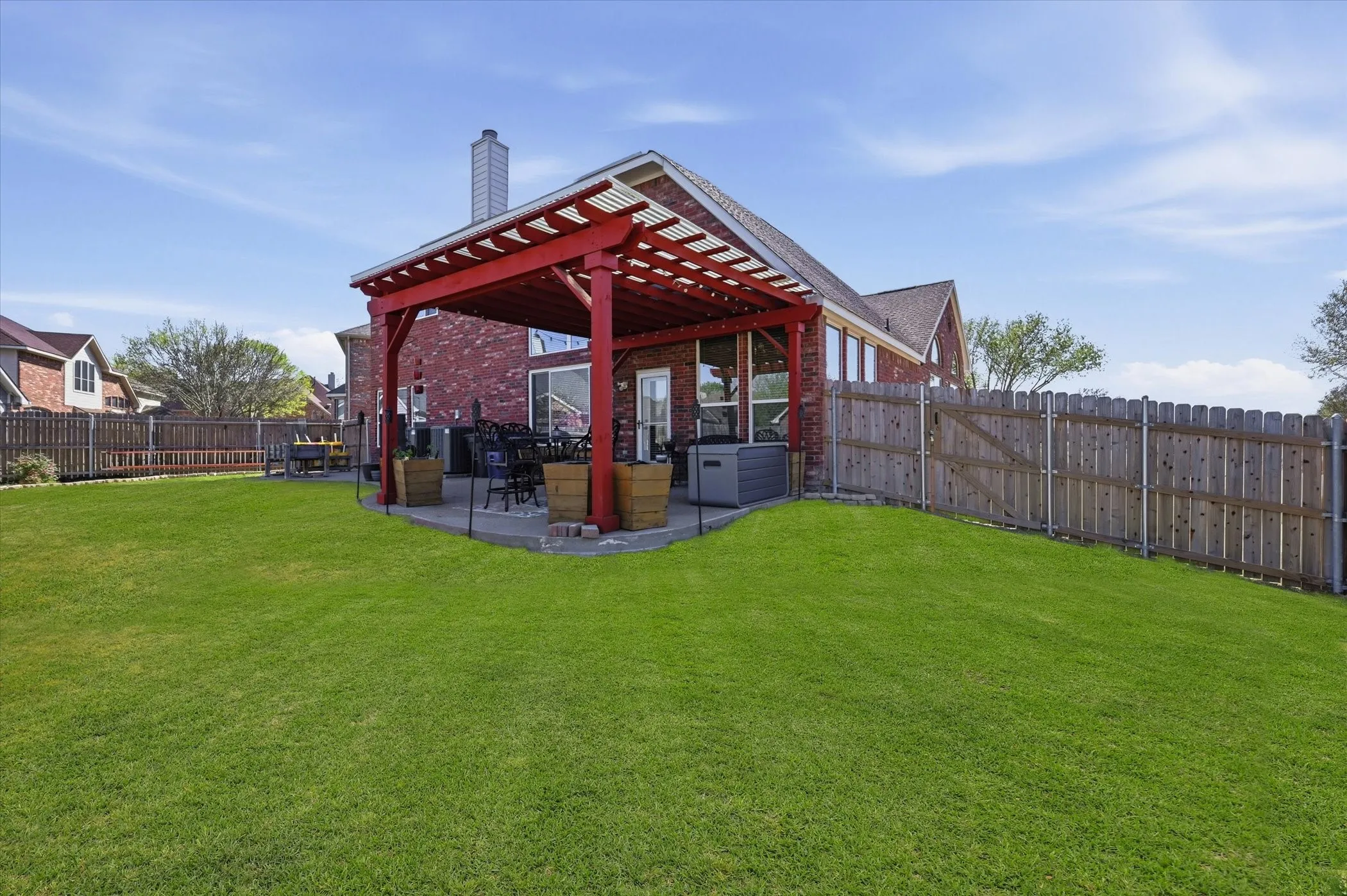 Single Family Residence For Sale in Tarrant County , 5 Scramble Court, Mansfield, Texas 76063, 4 Bedroom, 3 Bathroom, 3 Garage spaces, 3,493 Sqft, built in 2001, Preowned, mls#21214241, Real Estate Agent in Mansfield, Homes For Sale in Tarrant county, Homes For Sale in Mansfield, Realtor in Mansfield Texas, Real Estate Brokerage Independent Realty Texas, Luminita Cordes Realtor
