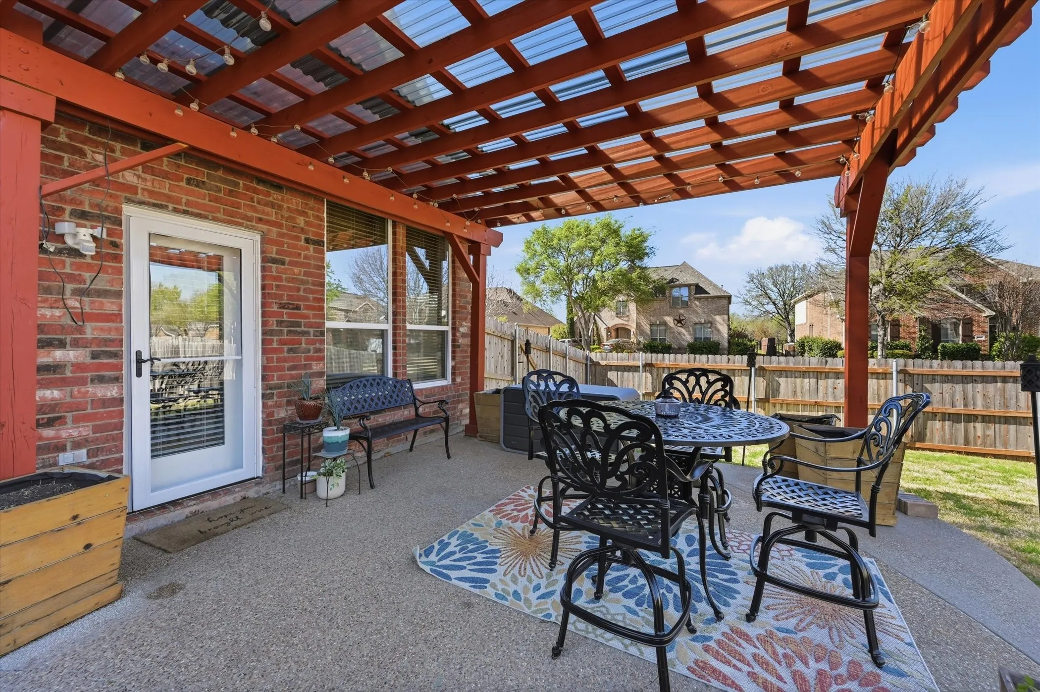Single Family Residence For Sale in Tarrant County , 5 Scramble Court, Mansfield, Texas 76063, 4 Bedroom, 3 Bathroom, 3 Garage spaces, 3,493 Sqft, built in 2001, Preowned, mls#21214241, Real Estate Agent in Mansfield, Homes For Sale in Tarrant county, Homes For Sale in Mansfield, Realtor in Mansfield Texas, Real Estate Brokerage Independent Realty Texas, Luminita Cordes Realtor
