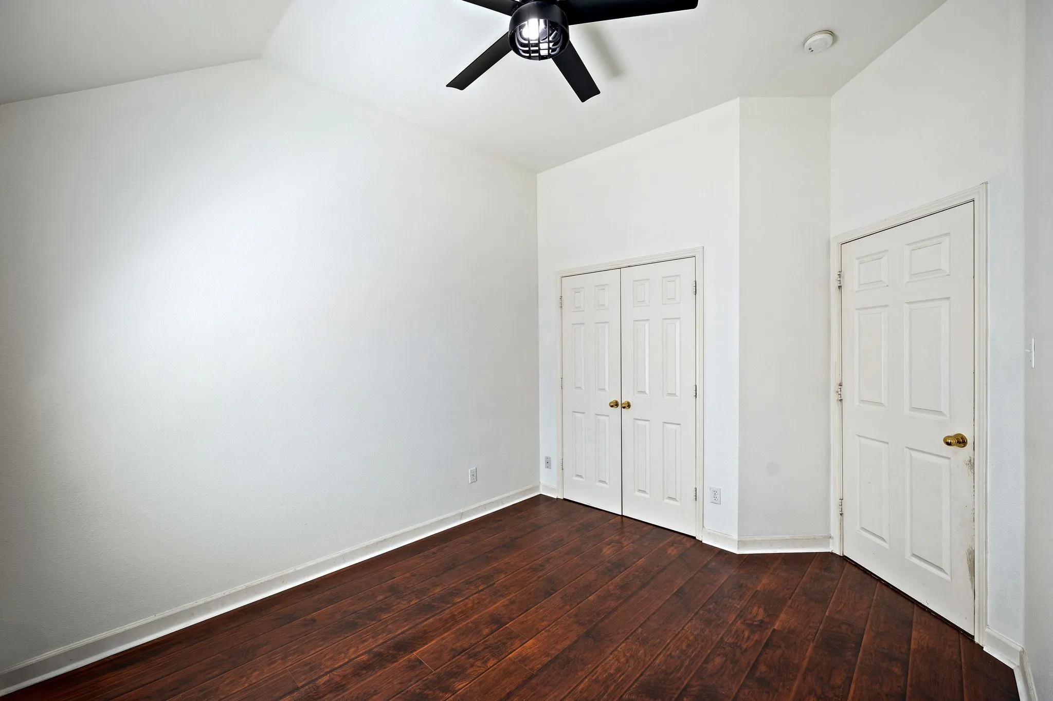 Single Family Residence For Sale in Collin County , 516 Castleford Drive, Allen, Texas 75013, 3 Bedroom, 2 Bathroom, 2 Garage spaces, 2,009 Sqft, built in 1998, mls#21215307, Real Estate Agent in Allen, Homes For Sale in Collin county, Homes For Sale in Allen, Realtor in Allen Texas, Real Estate Brokerage Independent Realty Texas, Luminita Cordes Realtor