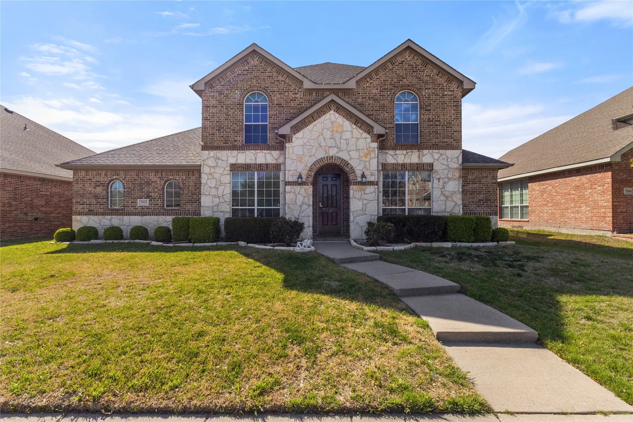 Single Family Residence For Sale in Dallas County , 7013 Bickers Drive, Rowlett, Texas 75089, 5 Bedroom, 3 Bathroom, 2 Garage spaces, 2,872 Sqft, built in 2005, mls#21215310, Real Estate Agent in Rowlett, Homes For Sale in Dallas county, Homes For Sale in Rowlett, Realtor in Rowlett Texas, Real Estate Brokerage Independent Realty Texas, Luminita Cordes Realtor