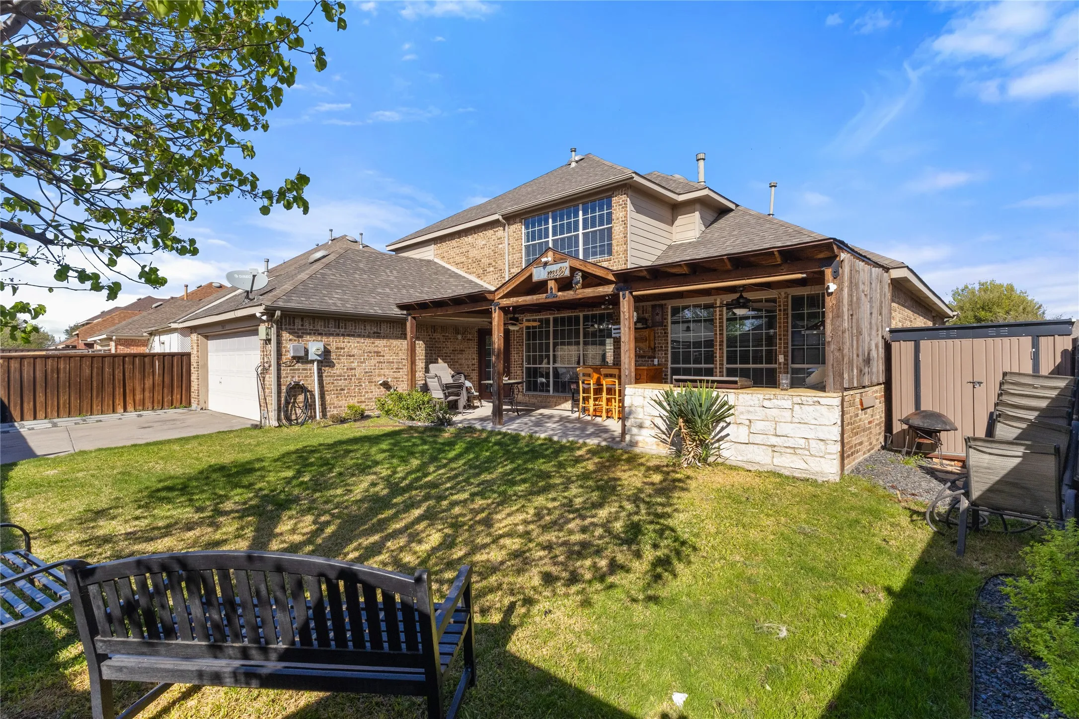 Single Family Residence For Sale in Dallas County , 7013 Bickers Drive, Rowlett, Texas 75089, 5 Bedroom, 3 Bathroom, 2 Garage spaces, 2,872 Sqft, built in 2005, mls#21215310, Real Estate Agent in Rowlett, Homes For Sale in Dallas county, Homes For Sale in Rowlett, Realtor in Rowlett Texas, Real Estate Brokerage Independent Realty Texas, Luminita Cordes Realtor