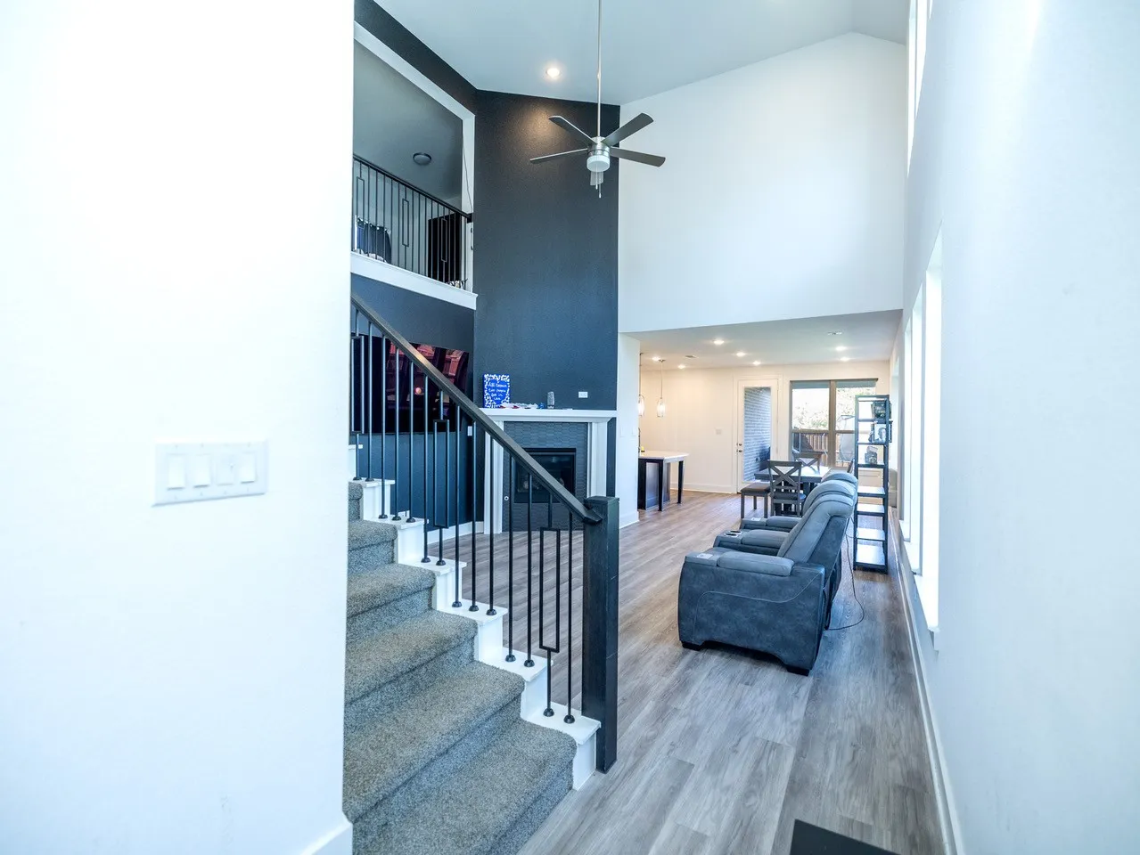 Single Family Residence For Sale in Tarrant County , 909 Carnation Drive, Crowley, Texas 76036, 5 Bedroom, 3 Bathroom, 2 Garage spaces, 2,461 Sqft, built in 2024, mls#21215373, Real Estate Agent in Crowley, Homes For Sale in Tarrant county, Homes For Sale in Crowley, Realtor in Crowley Texas, Real Estate Brokerage Independent Realty Texas, Luminita Cordes Realtor