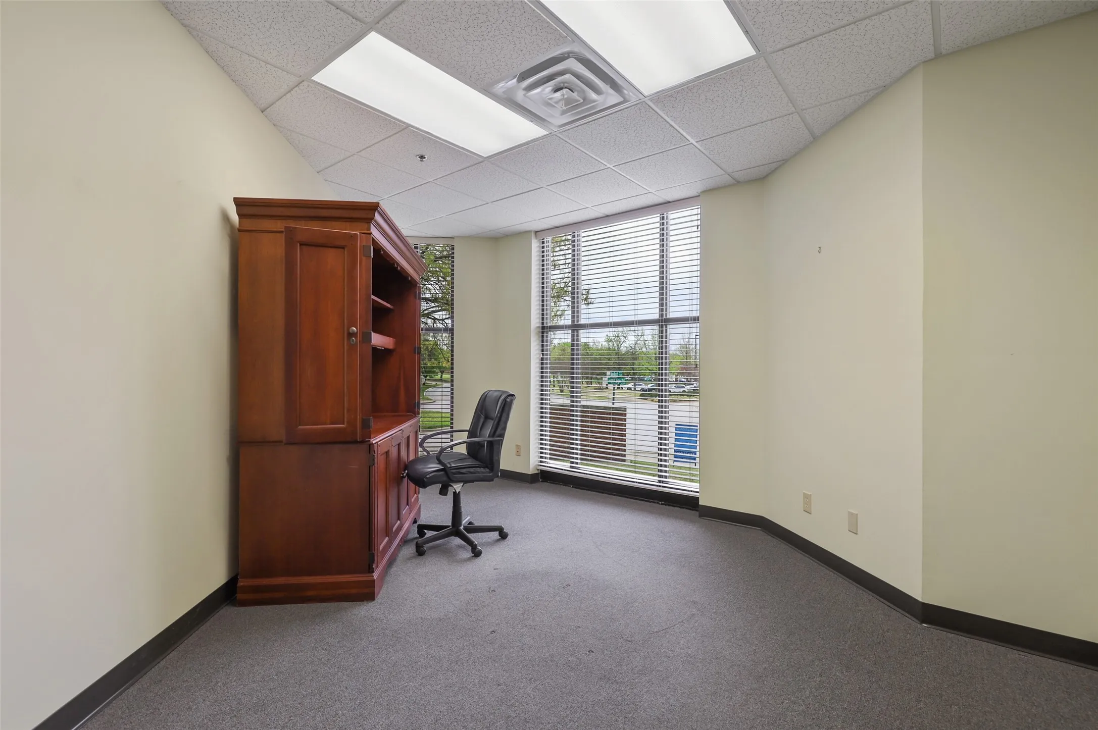 Office For Rent in Collin County , 1575 Redbud Boulevard 100, Mc Kinney, Texas 75069, 0, 0, Garage spaces, 0 Sqft, built in 2006, Preowned, Price $22, mls#21215412, Real Estate Agent in Mc Kinney, Homes For Rent in Collin county, Homes For Rent in Mc Kinney, Realtor in Mc Kinney Texas, Real Estate Brokerage Independent Realty Texas, Luminita Cordes Realtor