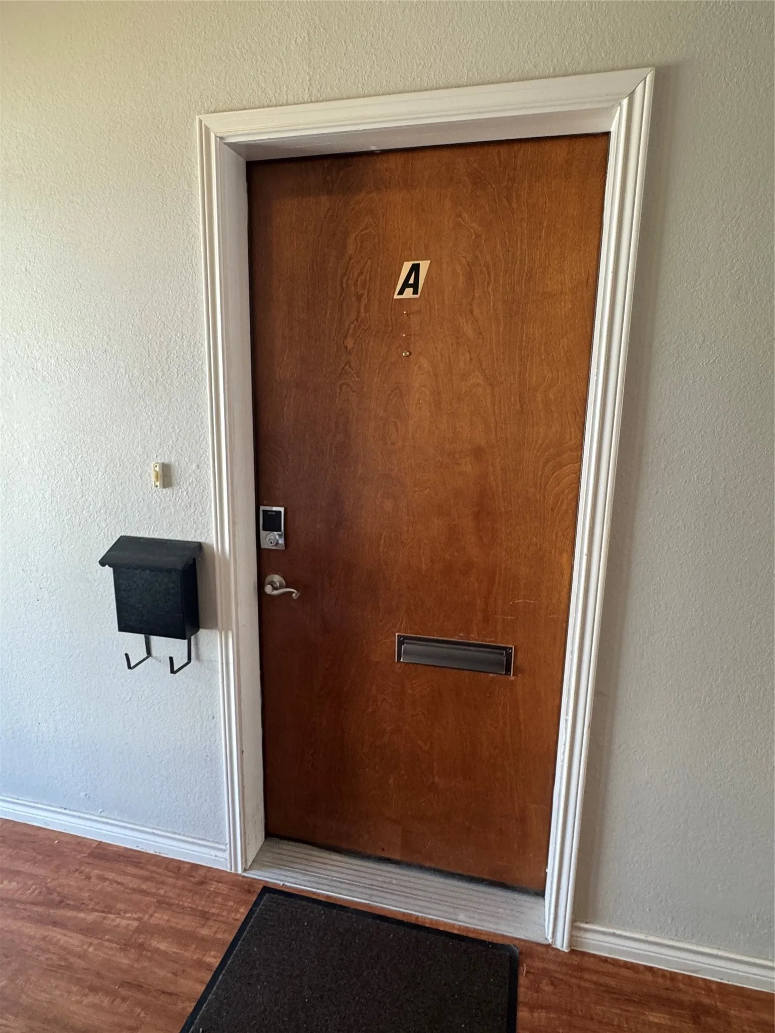 Apartment For Rent in Kaufman County , 503 N WASHINGTON Street A, Kaufman, Texas 75142, 1 Bedroom, 1 Bathroom, Garage spaces, 11,548 Sqft, built in 1996, Preowned, mls#21215514, Real Estate Agent in Kaufman, Homes For Rent in Kaufman county, Homes For Rent in Kaufman, Realtor in Kaufman Texas, Real Estate Brokerage Independent Realty Texas, Luminita Cordes Realtor