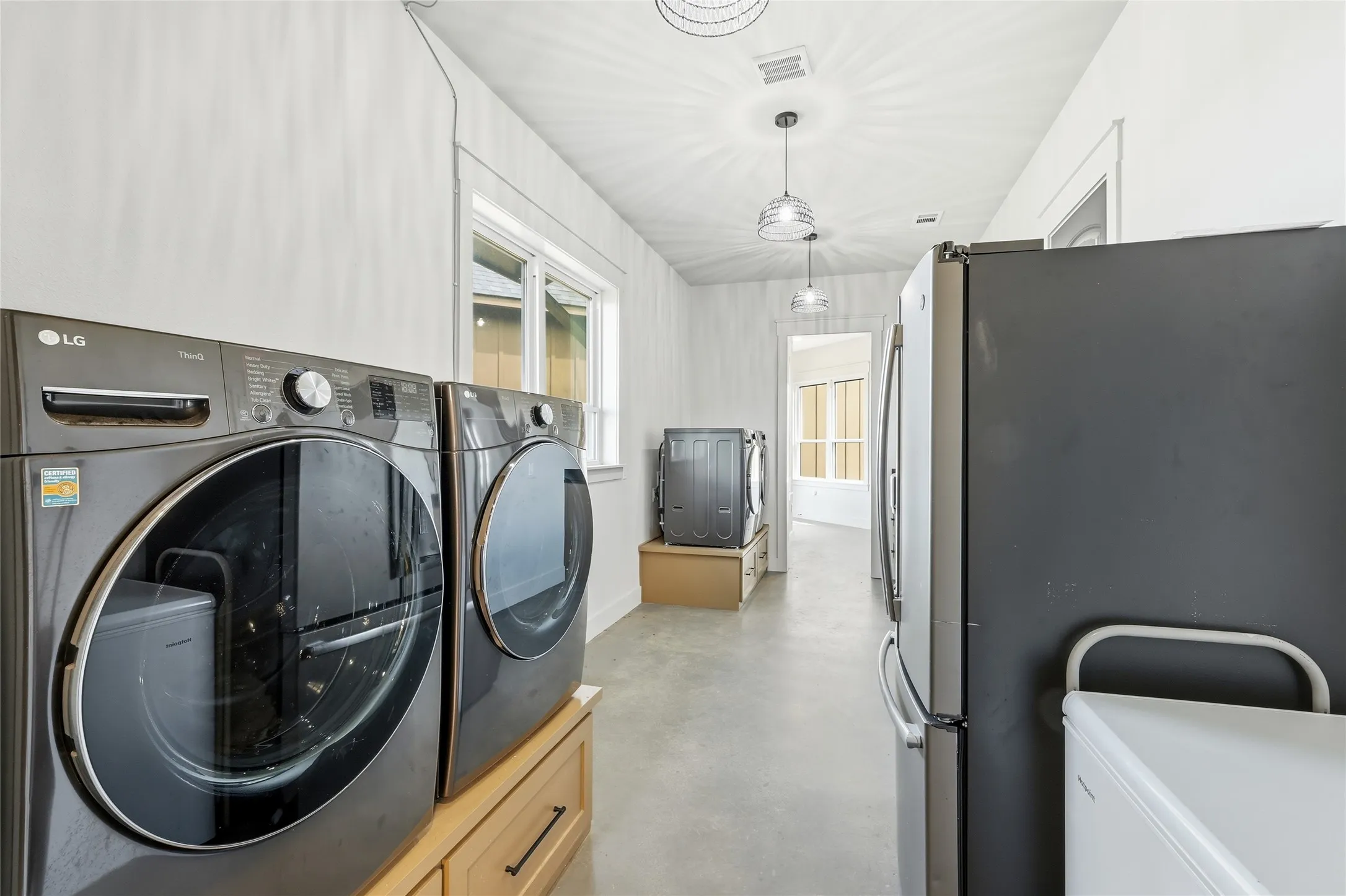 Single Family Residence For Sale in Montague County , 3988 Lake Valley Road, Sunset, Texas 76270, 4 Bedroom, 3 Bathroom, 4 Garage spaces, 3,414 Sqft, built in 2023, Preowned, mls#21214929, Real Estate Agent in Sunset, Homes For Sale in Montague county, Homes For Sale in Sunset, Realtor in Sunset Texas, Real Estate Brokerage Independent Realty Texas, Luminita Cordes Realtor