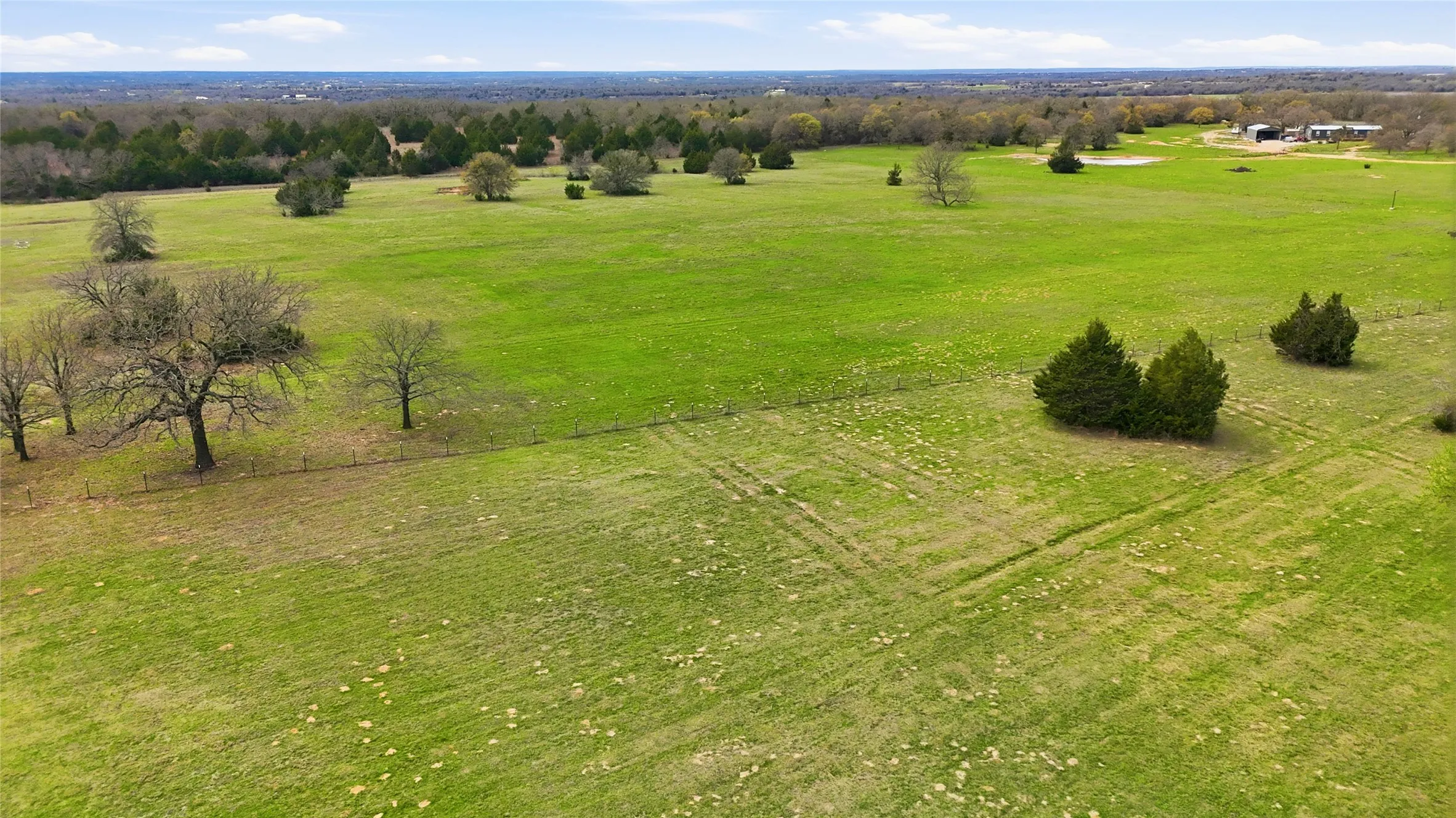 Single Family Residence For Sale in Montague County , 3988 Lake Valley Road, Sunset, Texas 76270, 4 Bedroom, 3 Bathroom, 4 Garage spaces, 3,414 Sqft, built in 2023, Preowned, mls#21214929, Real Estate Agent in Sunset, Homes For Sale in Montague county, Homes For Sale in Sunset, Realtor in Sunset Texas, Real Estate Brokerage Independent Realty Texas, Luminita Cordes Realtor