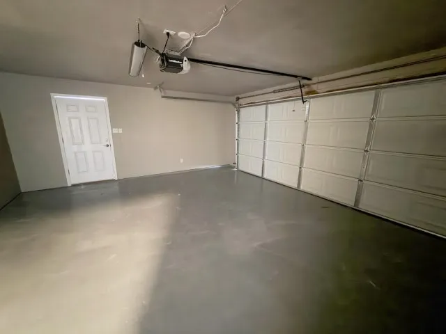 Single Family Residence For Sale in Coryell County , 650 Cactus Lane, Copperas Cove, Texas 76522, 3 Bedroom, 2 Bathroom, 2 Garage spaces, 2,664 Sqft, built in 1992, Preowned, mls#21215521, Real Estate Agent in Copperas Cove, Homes For Sale in Coryell county, Homes For Sale in Copperas Cove, Realtor in Copperas Cove Texas, Real Estate Brokerage Independent Realty Texas, Luminita Cordes Realtor