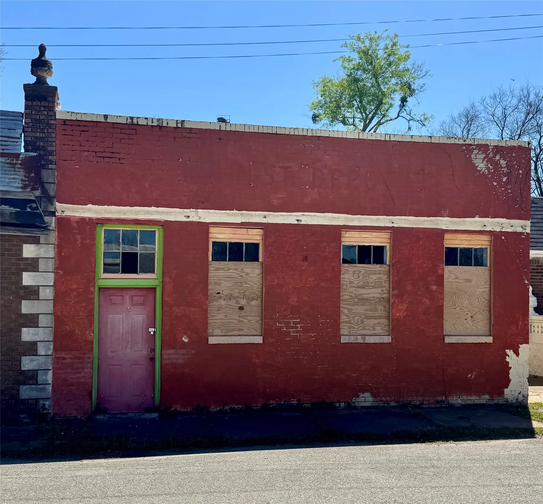 Office For Sale in Henderson County , 107 W Main Street, Malakoff, Texas 75148, 0, 0, Garage spaces, 0 Sqft, built in 1990, Preowned, mls#21215509, Real Estate Agent in Malakoff, Homes For Sale in Henderson county, Homes For Sale in Malakoff, Realtor in Malakoff Texas, Real Estate Brokerage Independent Realty Texas, Luminita Cordes Realtor