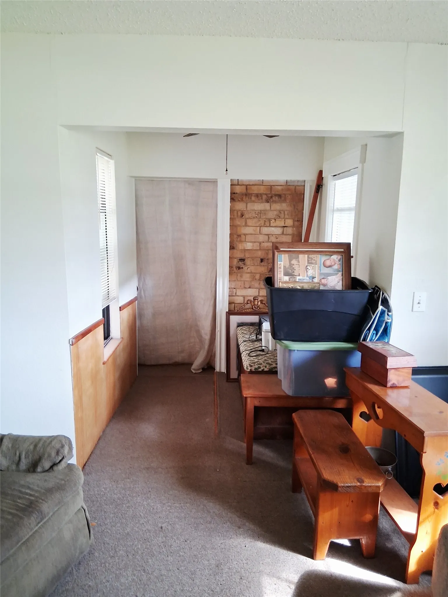Single Family Residence For Sale in Hunt County , 8140 Fm 513, Lone Oak, Texas 75453, 2 Bedroom, 2 Bathroom, Garage spaces, 1,176 Sqft, built in 1986, Preowned, mls#21215547, Real Estate Agent in Lone Oak, Homes For Sale in Hunt county, Homes For Sale in Lone Oak, Realtor in Lone Oak Texas, Real Estate Brokerage Independent Realty Texas, Luminita Cordes Realtor
