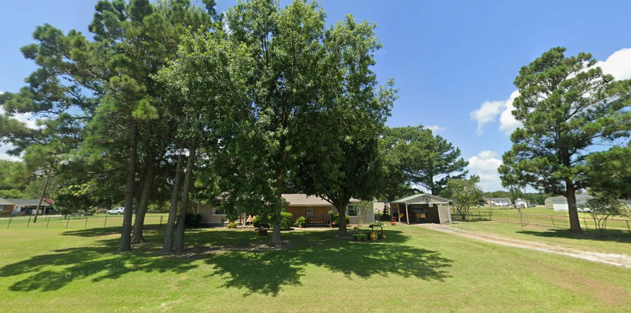 Single Family Residence For Sale in Hunt County , 8140 Fm 513, Lone Oak, Texas 75453, 2 Bedroom, 2 Bathroom, Garage spaces, 1,176 Sqft, built in 1986, Preowned, mls#21215547, Real Estate Agent in Lone Oak, Homes For Sale in Hunt county, Homes For Sale in Lone Oak, Realtor in Lone Oak Texas, Real Estate Brokerage Independent Realty Texas, Luminita Cordes Realtor