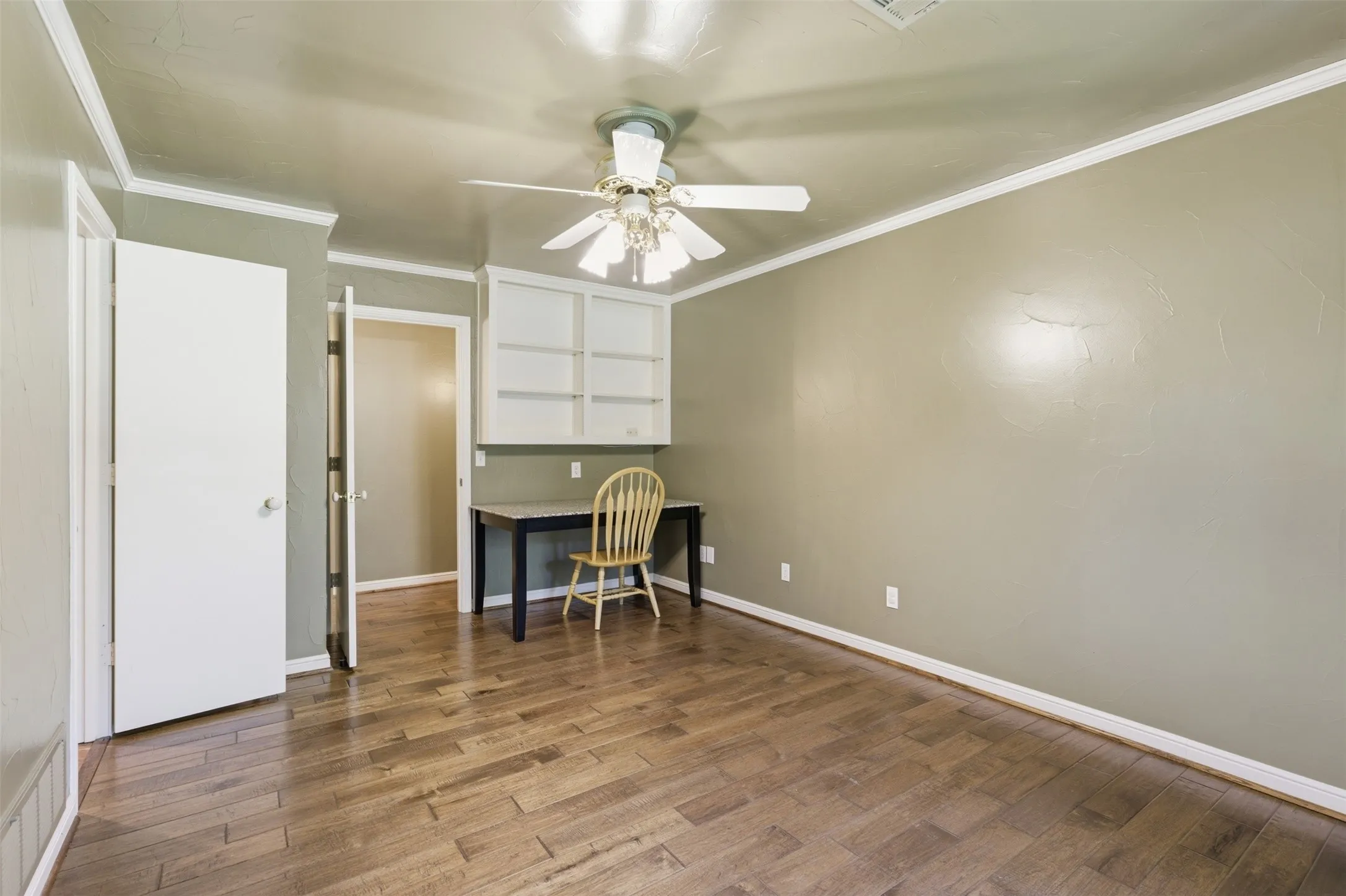 Single Family Residence For Sale in Collin County , 42 Santa Rosa Circle, Wylie, Texas 75098, 5 Bedroom, 5 Bathroom, 2 Garage spaces, 4,893 Sqft, built in 1980, mls#21215603, Real Estate Agent in Wylie, Homes For Sale in Collin county, Homes For Sale in Wylie, Realtor in Wylie Texas, Real Estate Brokerage Independent Realty Texas, Luminita Cordes Realtor