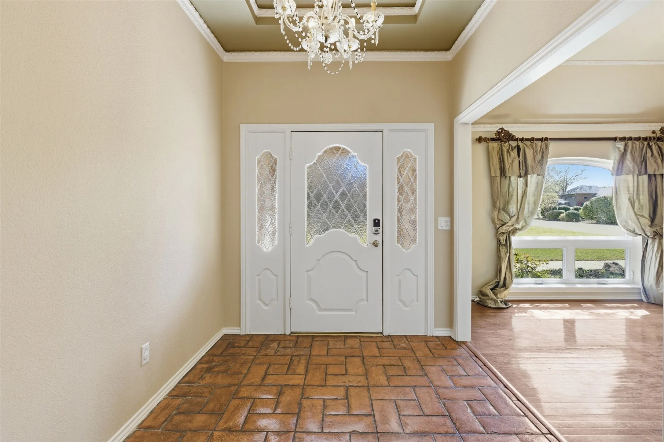 Single Family Residence For Sale in Collin County , 42 Santa Rosa Circle, Wylie, Texas 75098, 5 Bedroom, 5 Bathroom, 2 Garage spaces, 4,893 Sqft, built in 1980, mls#21215603, Real Estate Agent in Wylie, Homes For Sale in Collin county, Homes For Sale in Wylie, Realtor in Wylie Texas, Real Estate Brokerage Independent Realty Texas, Luminita Cordes Realtor