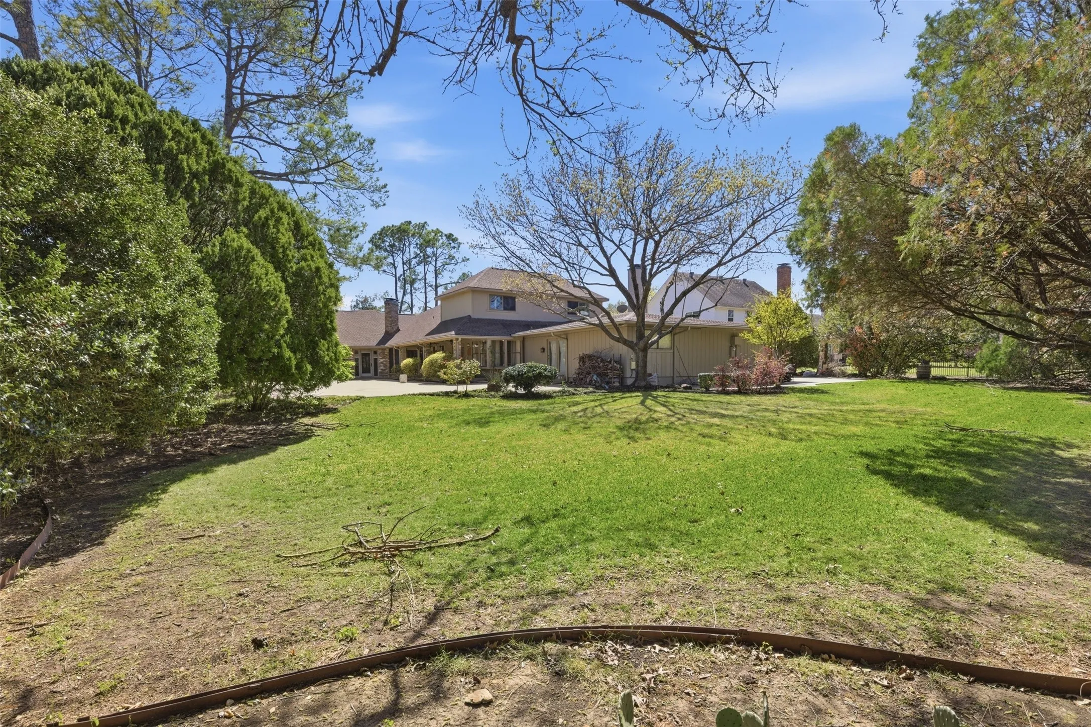 Single Family Residence For Sale in Collin County , 42 Santa Rosa Circle, Wylie, Texas 75098, 5 Bedroom, 5 Bathroom, 2 Garage spaces, 4,893 Sqft, built in 1980, mls#21215603, Real Estate Agent in Wylie, Homes For Sale in Collin county, Homes For Sale in Wylie, Realtor in Wylie Texas, Real Estate Brokerage Independent Realty Texas, Luminita Cordes Realtor