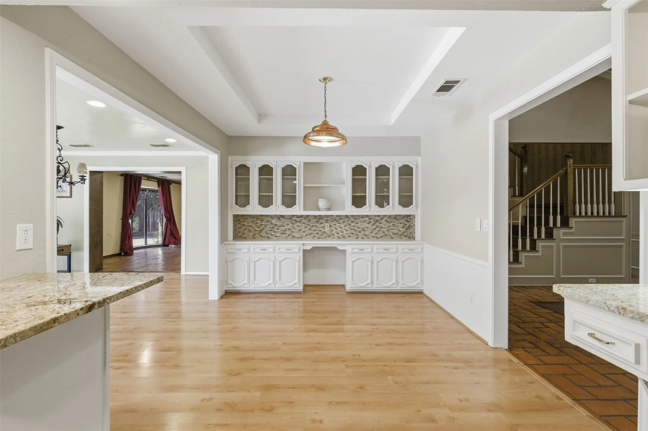 Single Family Residence For Sale in Collin County , 42 Santa Rosa Circle, Wylie, Texas 75098, 5 Bedroom, 5 Bathroom, 2 Garage spaces, 4,893 Sqft, built in 1980, mls#21215603, Real Estate Agent in Wylie, Homes For Sale in Collin county, Homes For Sale in Wylie, Realtor in Wylie Texas, Real Estate Brokerage Independent Realty Texas, Luminita Cordes Realtor
