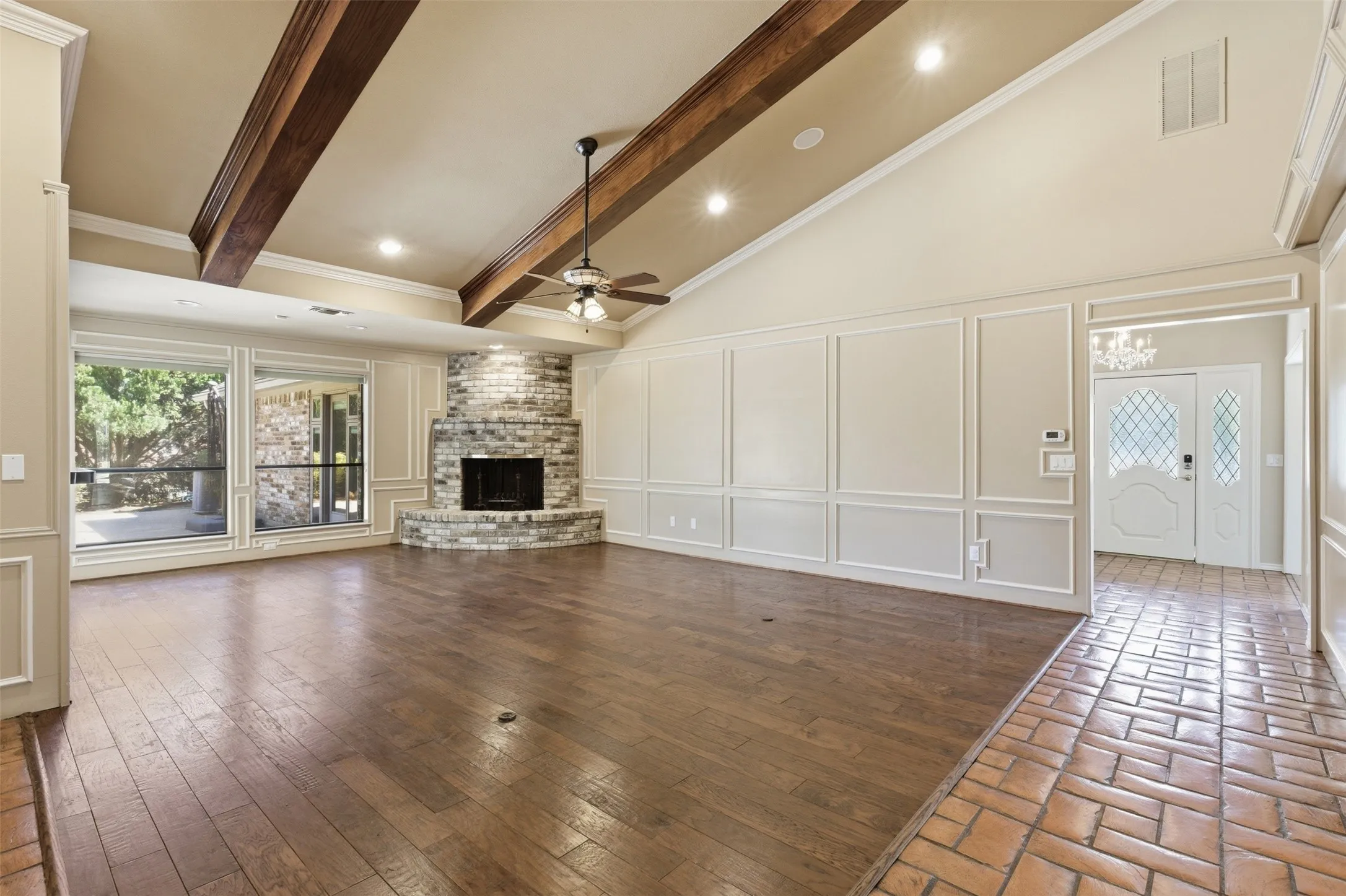 Single Family Residence For Sale in Collin County , 42 Santa Rosa Circle, Wylie, Texas 75098, 5 Bedroom, 5 Bathroom, 2 Garage spaces, 4,893 Sqft, built in 1980, mls#21215603, Real Estate Agent in Wylie, Homes For Sale in Collin county, Homes For Sale in Wylie, Realtor in Wylie Texas, Real Estate Brokerage Independent Realty Texas, Luminita Cordes Realtor