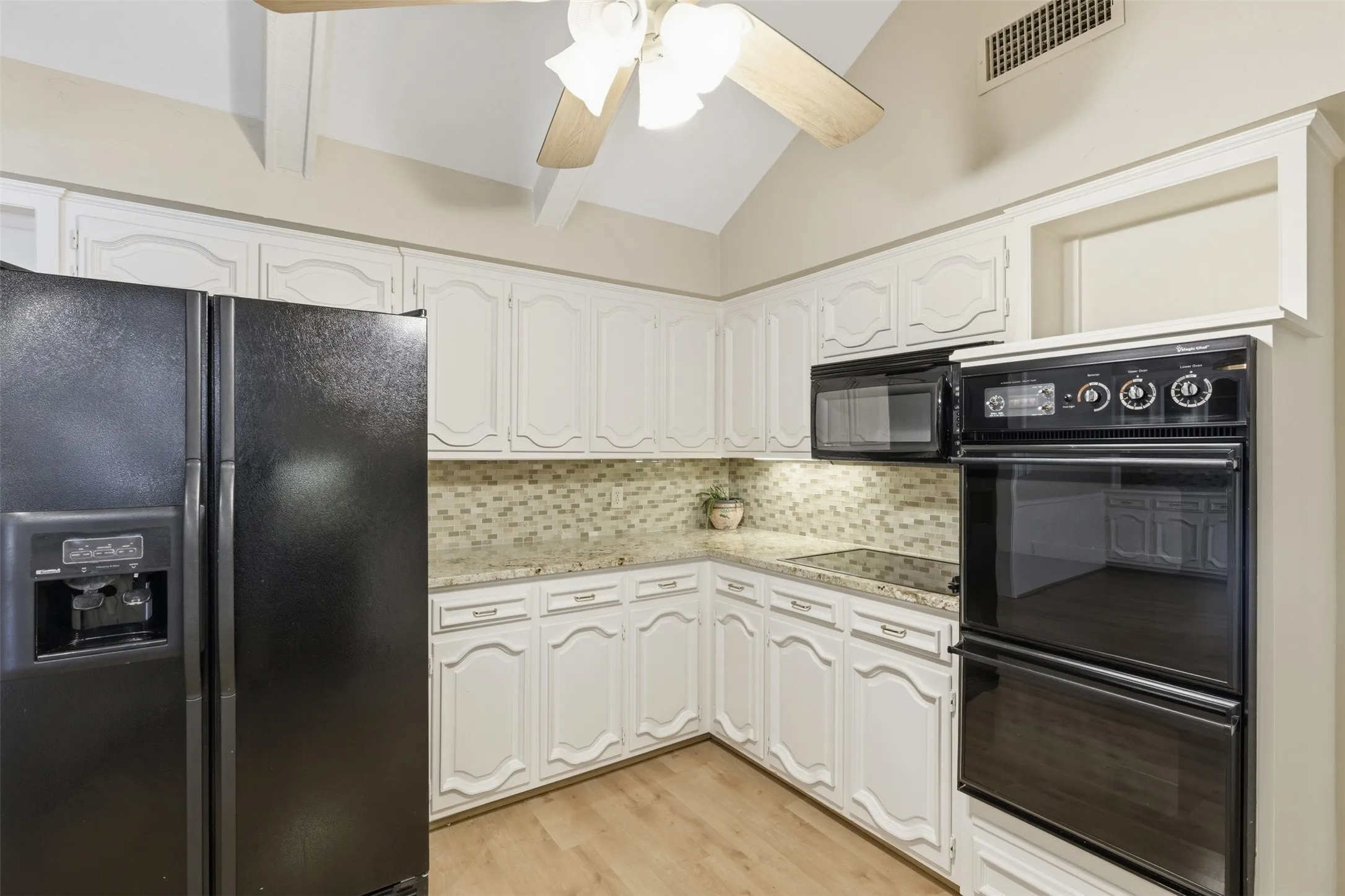 Single Family Residence For Sale in Collin County , 42 Santa Rosa Circle, Wylie, Texas 75098, 5 Bedroom, 5 Bathroom, 2 Garage spaces, 4,893 Sqft, built in 1980, mls#21215603, Real Estate Agent in Wylie, Homes For Sale in Collin county, Homes For Sale in Wylie, Realtor in Wylie Texas, Real Estate Brokerage Independent Realty Texas, Luminita Cordes Realtor