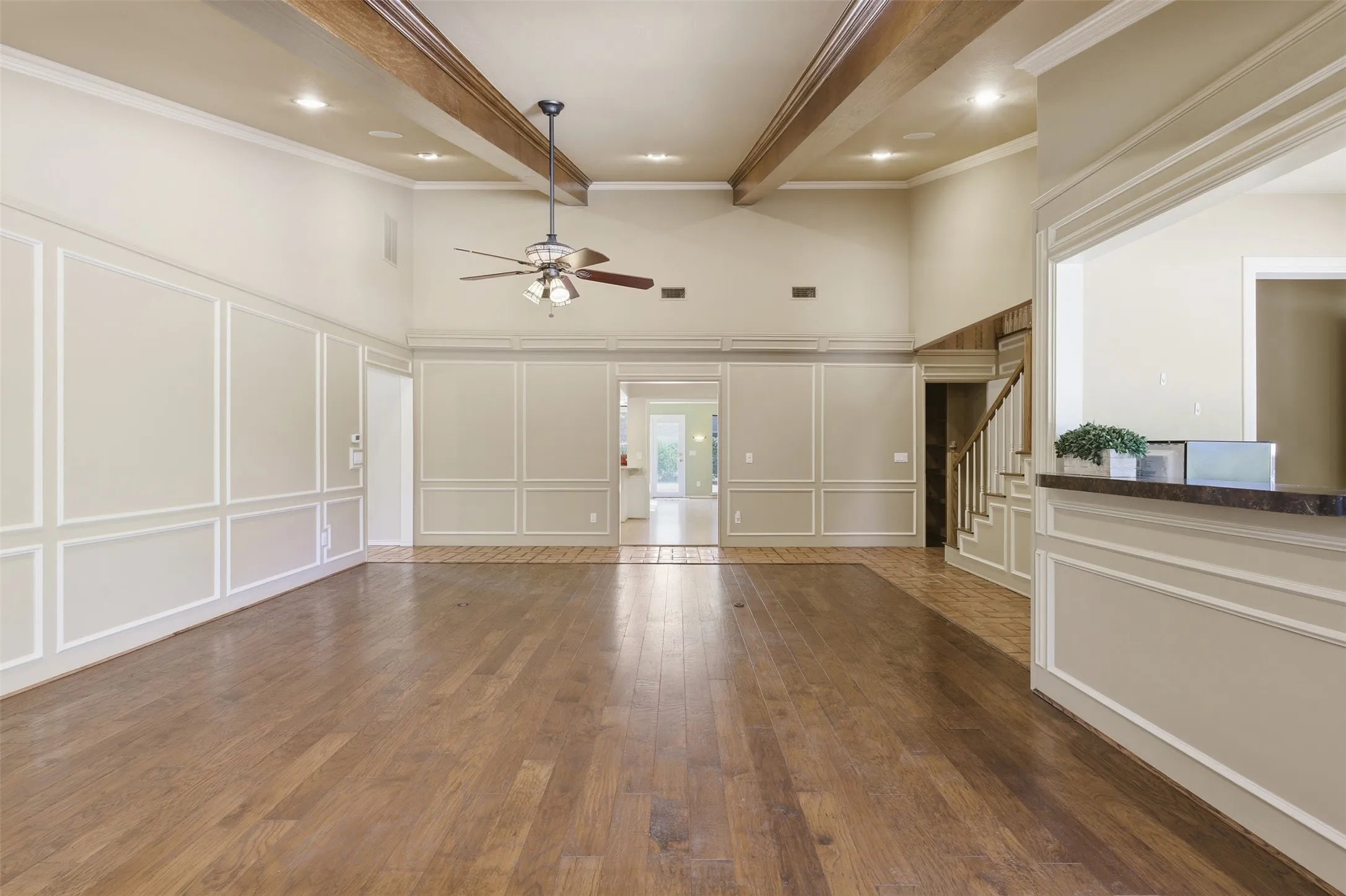 Single Family Residence For Sale in Collin County , 42 Santa Rosa Circle, Wylie, Texas 75098, 5 Bedroom, 5 Bathroom, 2 Garage spaces, 4,893 Sqft, built in 1980, mls#21215603, Real Estate Agent in Wylie, Homes For Sale in Collin county, Homes For Sale in Wylie, Realtor in Wylie Texas, Real Estate Brokerage Independent Realty Texas, Luminita Cordes Realtor