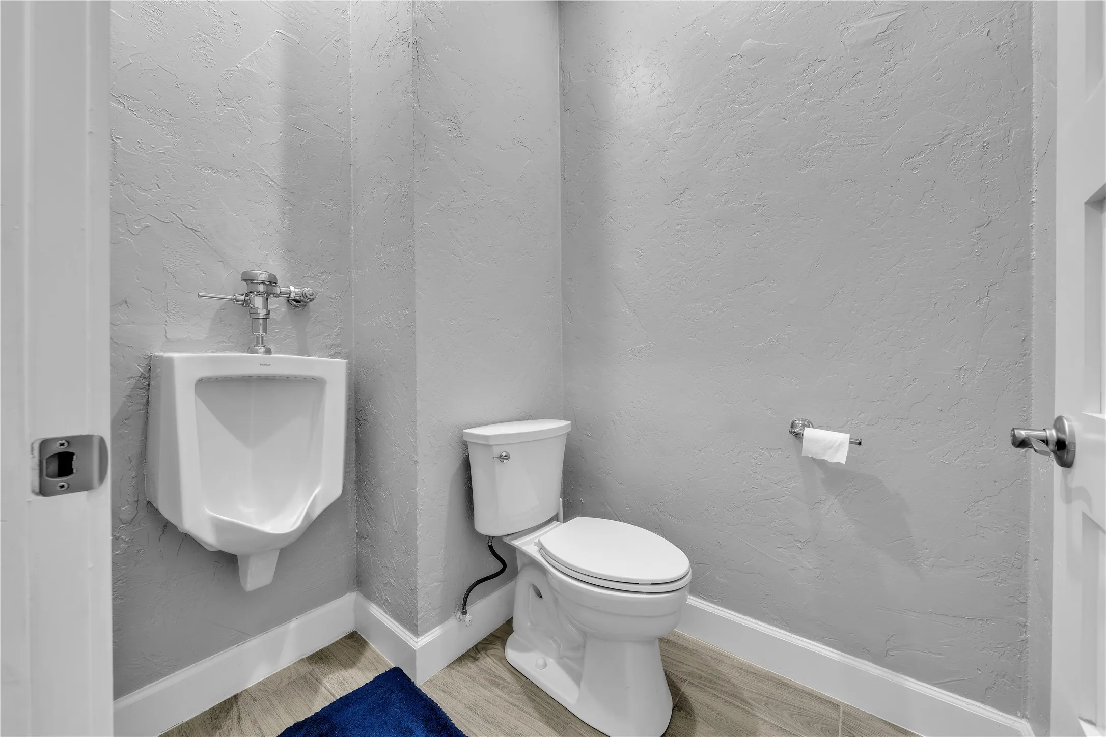 Single Family Residence For Sale in Johnson County , 9805 Eldorado Drive, Burleson, Texas 76028, 3 Bedroom, 3 Bathroom, 6 Garage spaces, 2,830 Sqft, built in 2001, Preowned, mls#21211453, Real Estate Agent in Burleson, Homes For Sale in Johnson county, Homes For Sale in Burleson, Realtor in Burleson Texas, Real Estate Brokerage Independent Realty Texas, Luminita Cordes Realtor