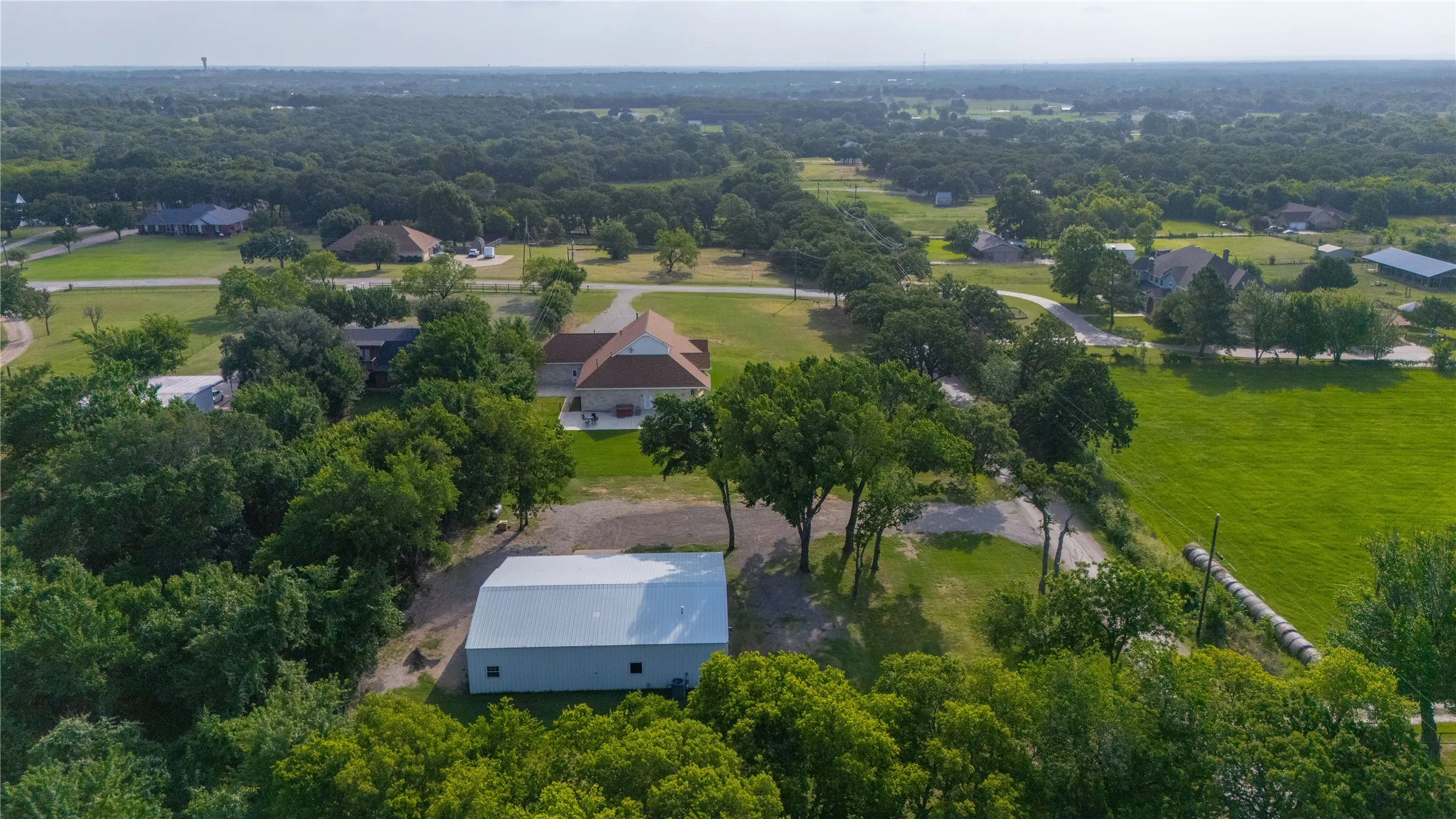 Single Family Residence For Sale in Johnson County , 9805 Eldorado Drive, Burleson, Texas 76028, 3 Bedroom, 3 Bathroom, 6 Garage spaces, 2,830 Sqft, built in 2001, Preowned, mls#21211453, Real Estate Agent in Burleson, Homes For Sale in Johnson county, Homes For Sale in Burleson, Realtor in Burleson Texas, Real Estate Brokerage Independent Realty Texas, Luminita Cordes Realtor