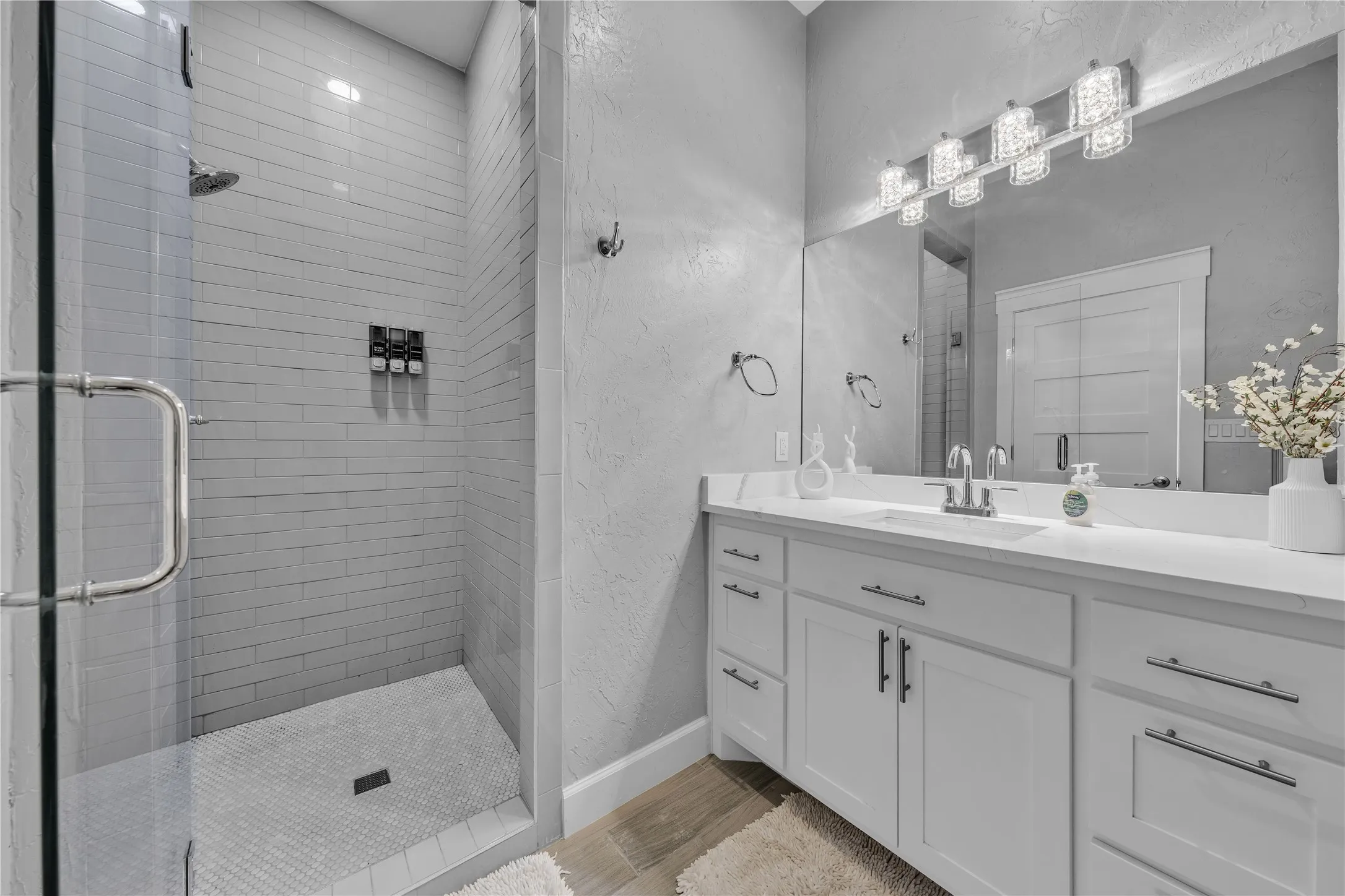 Single Family Residence For Sale in Johnson County , 9805 Eldorado Drive, Burleson, Texas 76028, 3 Bedroom, 3 Bathroom, 6 Garage spaces, 2,830 Sqft, built in 2001, Preowned, mls#21211453, Real Estate Agent in Burleson, Homes For Sale in Johnson county, Homes For Sale in Burleson, Realtor in Burleson Texas, Real Estate Brokerage Independent Realty Texas, Luminita Cordes Realtor