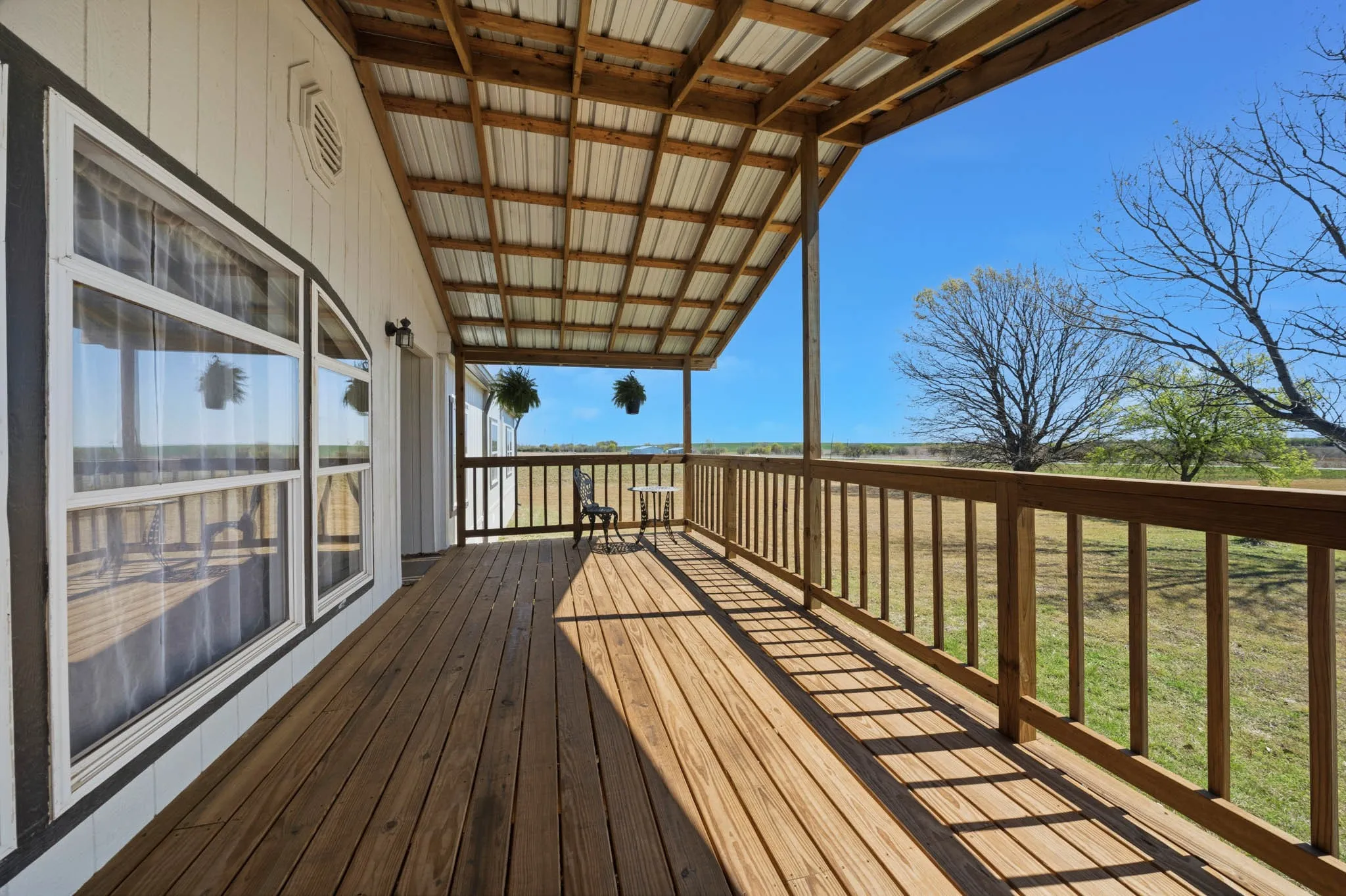 Manufactured Home For Sale in Hill County , 2651 Fm 67, Covington, Texas 76636, 4 Bedroom, 2 Bathroom, Garage spaces, 2,432 Sqft, built in 2003, Preowned, mls#21215638, Real Estate Agent in Covington, Homes For Sale in Hill county, Homes For Sale in Covington, Realtor in Covington Texas, Real Estate Brokerage Independent Realty Texas, Luminita Cordes Realtor