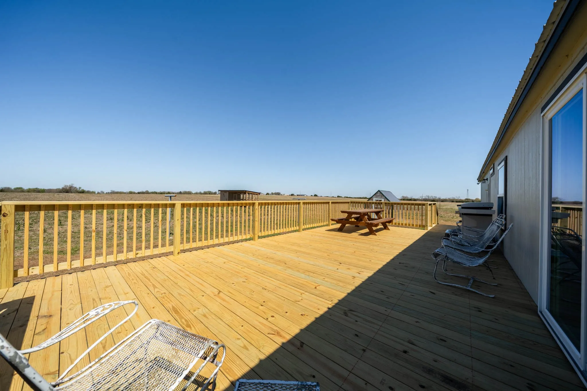 Manufactured Home For Sale in Hill County , 2651 Fm 67, Covington, Texas 76636, 4 Bedroom, 2 Bathroom, Garage spaces, 2,432 Sqft, built in 2003, Preowned, mls#21215638, Real Estate Agent in Covington, Homes For Sale in Hill county, Homes For Sale in Covington, Realtor in Covington Texas, Real Estate Brokerage Independent Realty Texas, Luminita Cordes Realtor