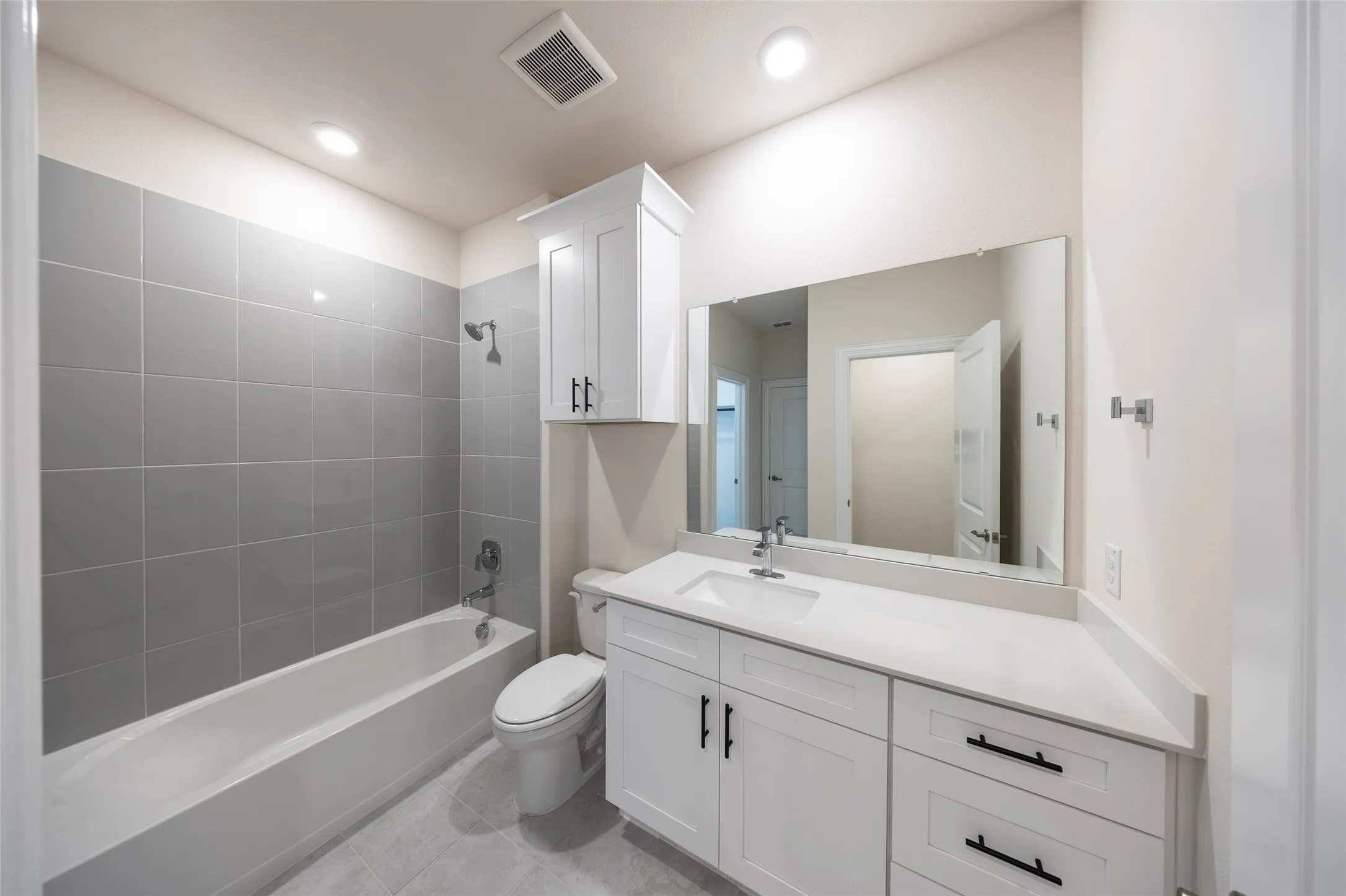 Single Family Residence For Rent in Collin County , 1530 Lake District Drive, Allen, Texas 75013, 5 Bedroom, 5 Bathroom, 2 Garage spaces, 2,610 Sqft, built in 2024, New Construction - Complete, mls#21215528, Real Estate Agent in Allen, Homes For Rent in Collin county, Homes For Rent in Allen, Realtor in Allen Texas, Real Estate Brokerage Independent Realty Texas, Luminita Cordes Realtor
