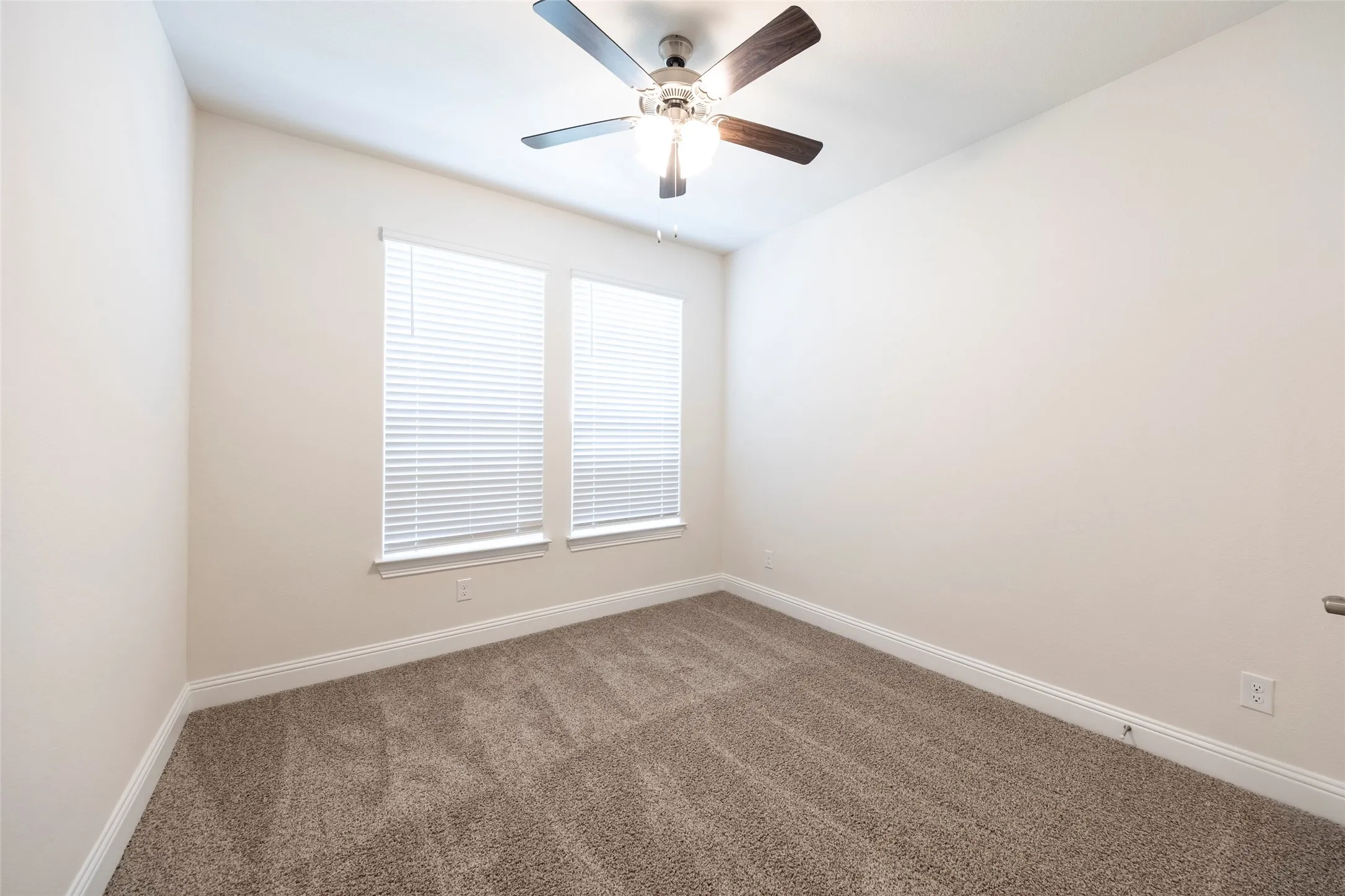 Single Family Residence For Rent in Collin County , 1530 Lake District Drive, Allen, Texas 75013, 5 Bedroom, 5 Bathroom, 2 Garage spaces, 2,610 Sqft, built in 2024, New Construction - Complete, mls#21215528, Real Estate Agent in Allen, Homes For Rent in Collin county, Homes For Rent in Allen, Realtor in Allen Texas, Real Estate Brokerage Independent Realty Texas, Luminita Cordes Realtor