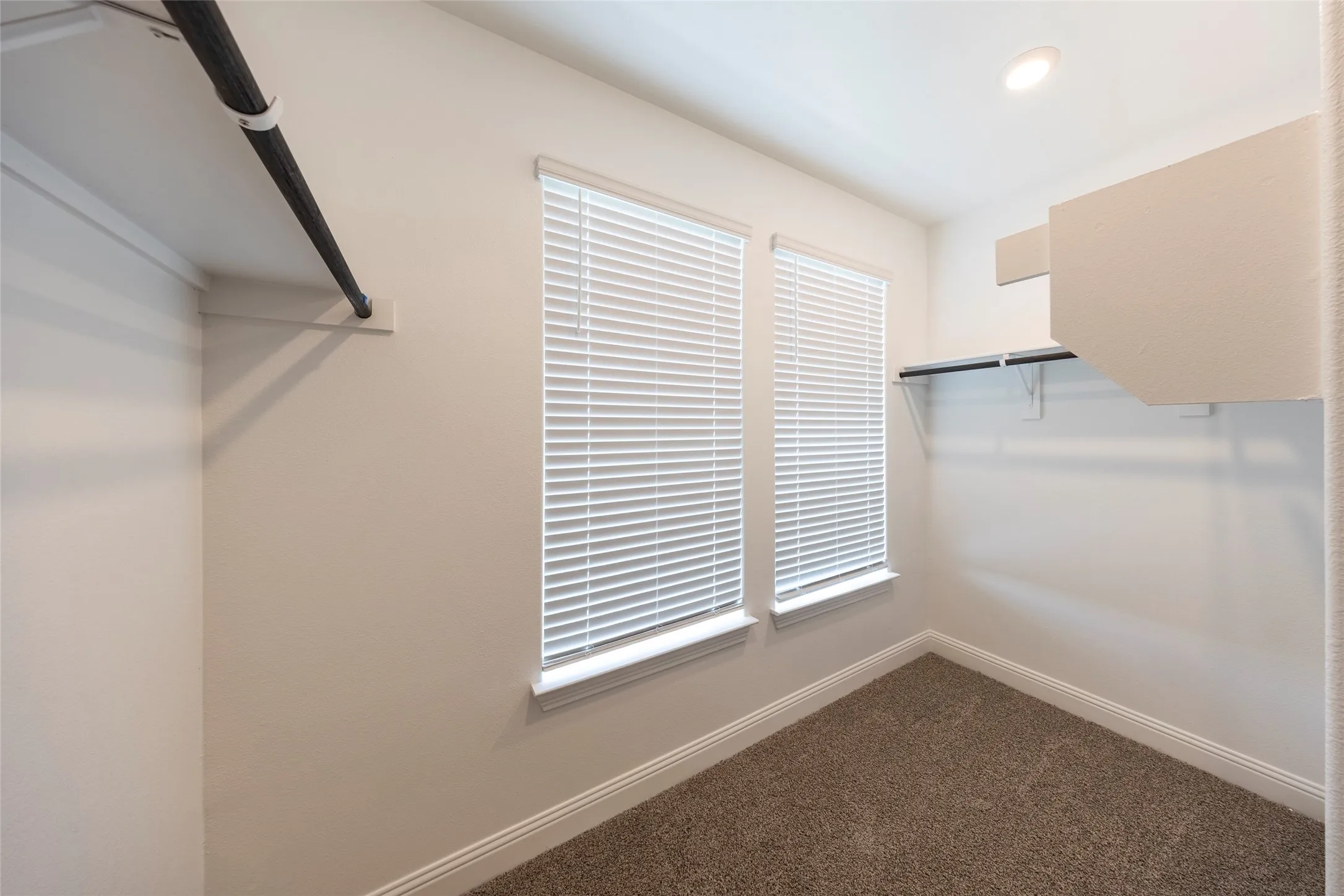 Single Family Residence For Rent in Collin County , 1530 Lake District Drive, Allen, Texas 75013, 5 Bedroom, 5 Bathroom, 2 Garage spaces, 2,610 Sqft, built in 2024, New Construction - Complete, mls#21215528, Real Estate Agent in Allen, Homes For Rent in Collin county, Homes For Rent in Allen, Realtor in Allen Texas, Real Estate Brokerage Independent Realty Texas, Luminita Cordes Realtor