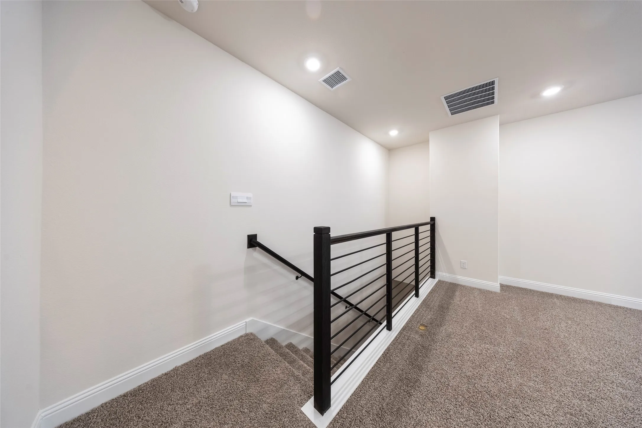 Single Family Residence For Rent in Collin County , 1530 Lake District Drive, Allen, Texas 75013, 5 Bedroom, 5 Bathroom, 2 Garage spaces, 2,610 Sqft, built in 2024, New Construction - Complete, mls#21215528, Real Estate Agent in Allen, Homes For Rent in Collin county, Homes For Rent in Allen, Realtor in Allen Texas, Real Estate Brokerage Independent Realty Texas, Luminita Cordes Realtor