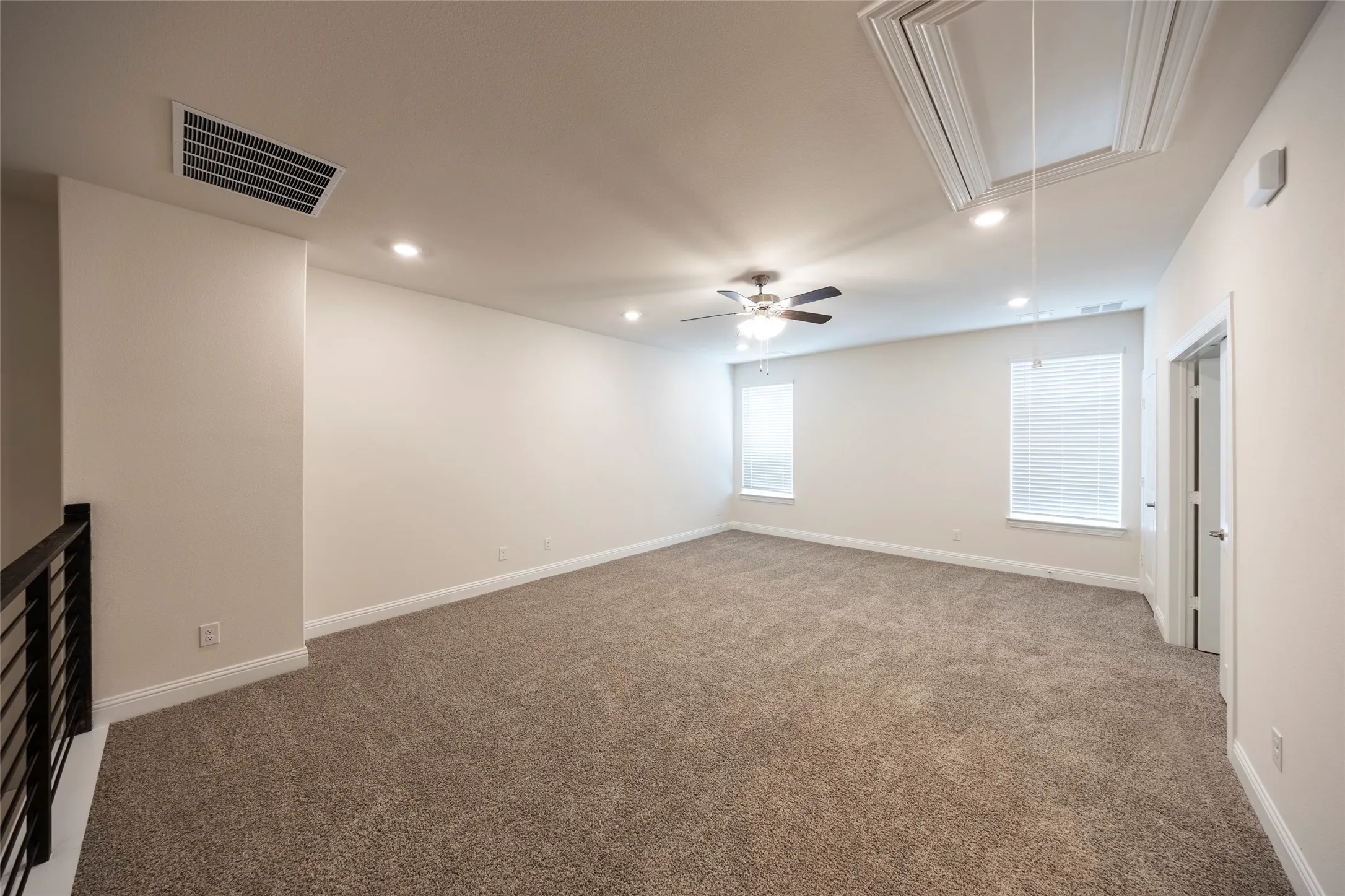 Single Family Residence For Rent in Collin County , 1530 Lake District Drive, Allen, Texas 75013, 5 Bedroom, 5 Bathroom, 2 Garage spaces, 2,610 Sqft, built in 2024, New Construction - Complete, mls#21215528, Real Estate Agent in Allen, Homes For Rent in Collin county, Homes For Rent in Allen, Realtor in Allen Texas, Real Estate Brokerage Independent Realty Texas, Luminita Cordes Realtor
