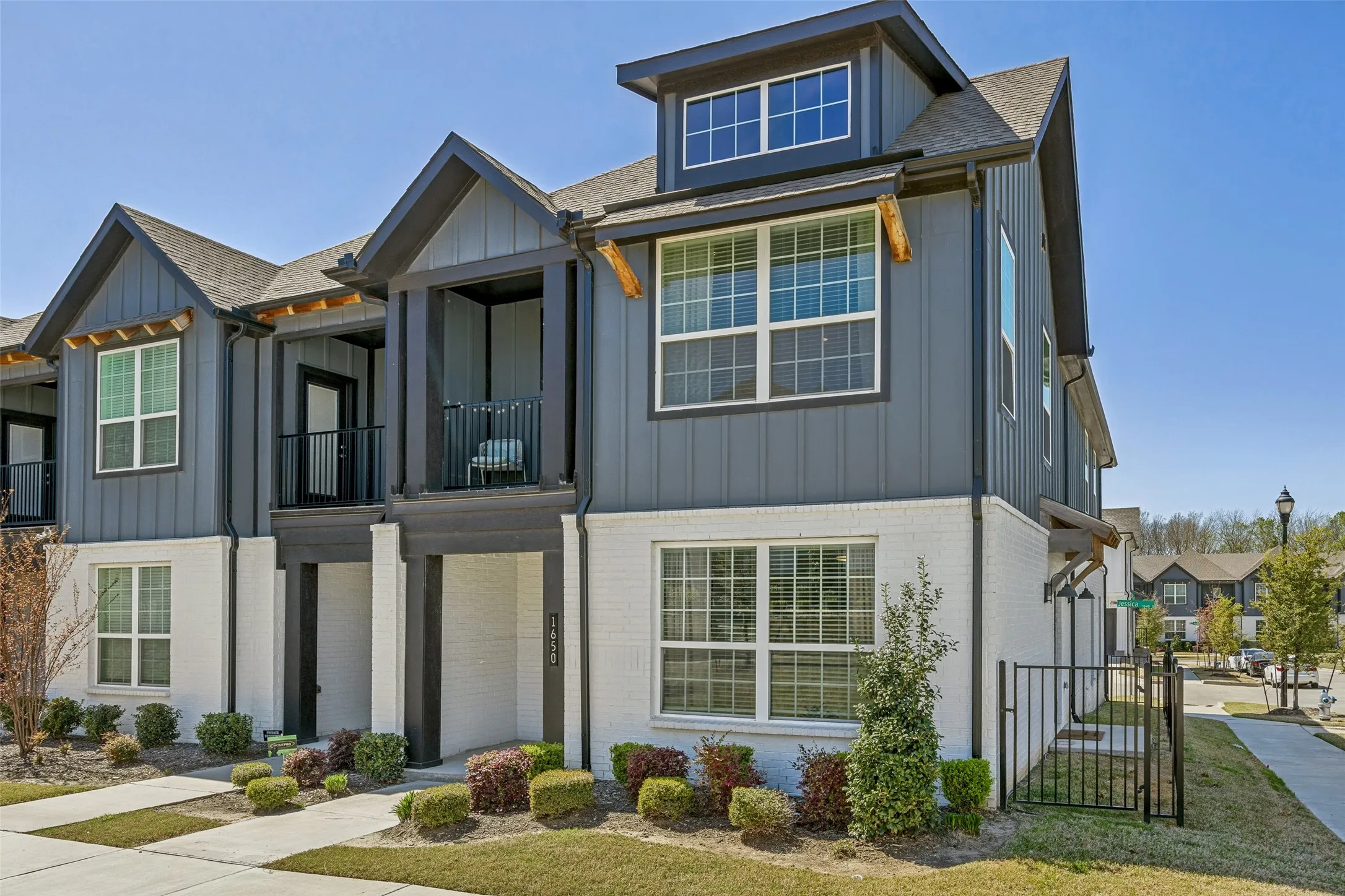 Townhouse For Sale in Collin County , 1650 Jessica Drive, Allen, Texas 75002, 3 Bedroom, 3 Bathroom, 2 Garage spaces, 2,008 Sqft, built in 2022, mls#21215325, Real Estate Agent in Allen, Homes For Sale in Collin county, Homes For Sale in Allen, Realtor in Allen Texas, Real Estate Brokerage Independent Realty Texas, Luminita Cordes Realtor