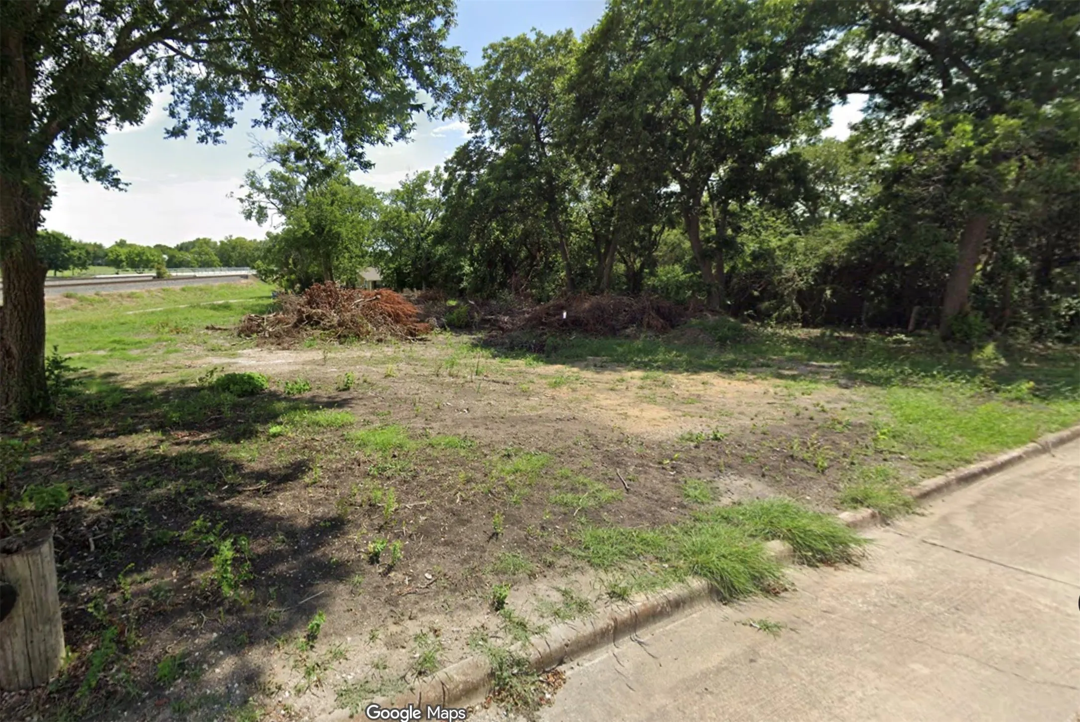 Unimproved Land For Sale in Collin County , 201 Neathery Street, Farmersville, Texas 75442, 0, 0, Garage spaces, 0 Sqft, built in 1925, mls#21215717, Real Estate Agent in Farmersville, Homes For Sale in Collin county, Homes For Sale in Farmersville, Realtor in Farmersville Texas, Real Estate Brokerage Independent Realty Texas, Luminita Cordes Realtor