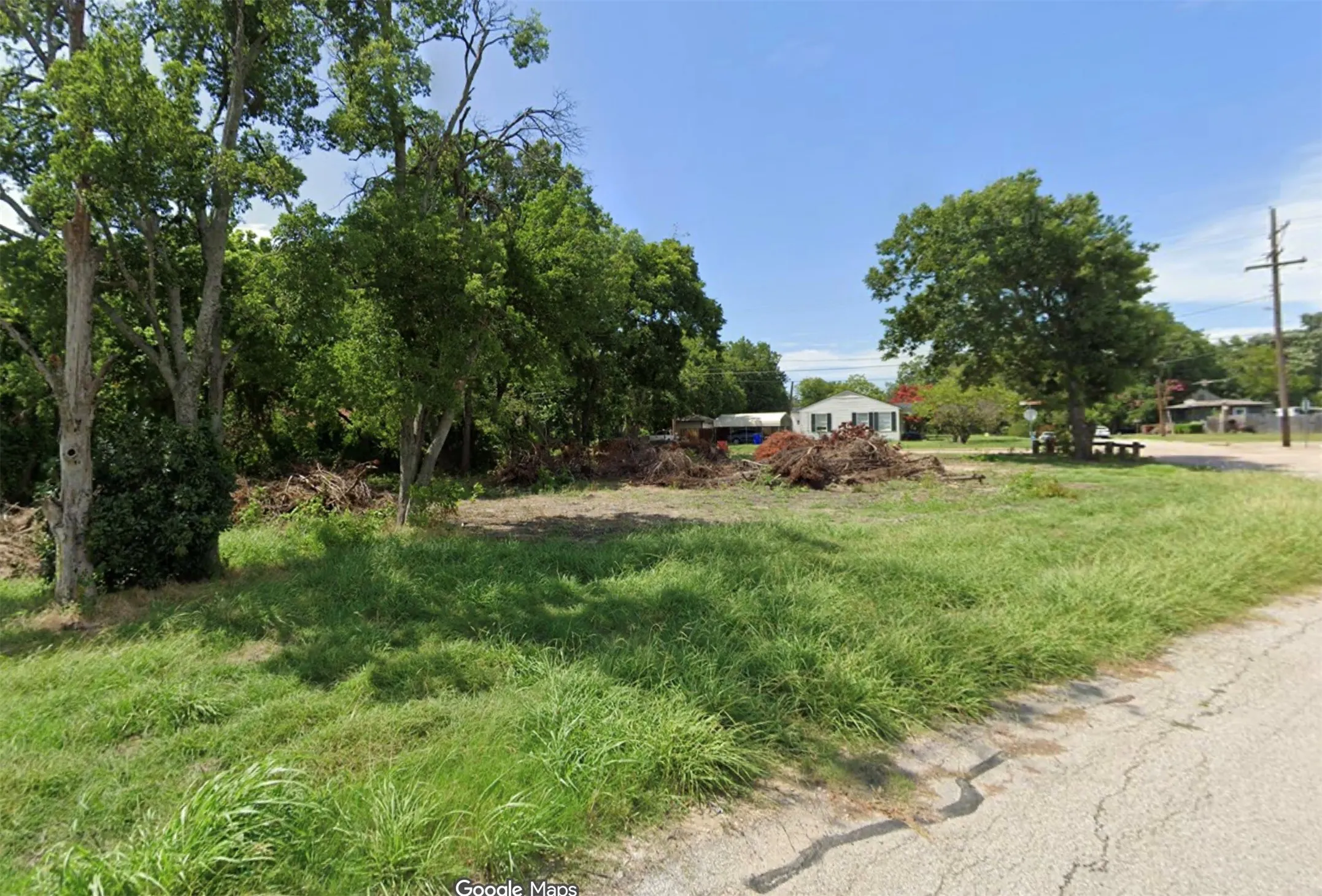 Unimproved Land For Sale in Collin County , 201 Neathery Street, Farmersville, Texas 75442, 0, 0, Garage spaces, 0 Sqft, built in 1925, mls#21215717, Real Estate Agent in Farmersville, Homes For Sale in Collin county, Homes For Sale in Farmersville, Realtor in Farmersville Texas, Real Estate Brokerage Independent Realty Texas, Luminita Cordes Realtor