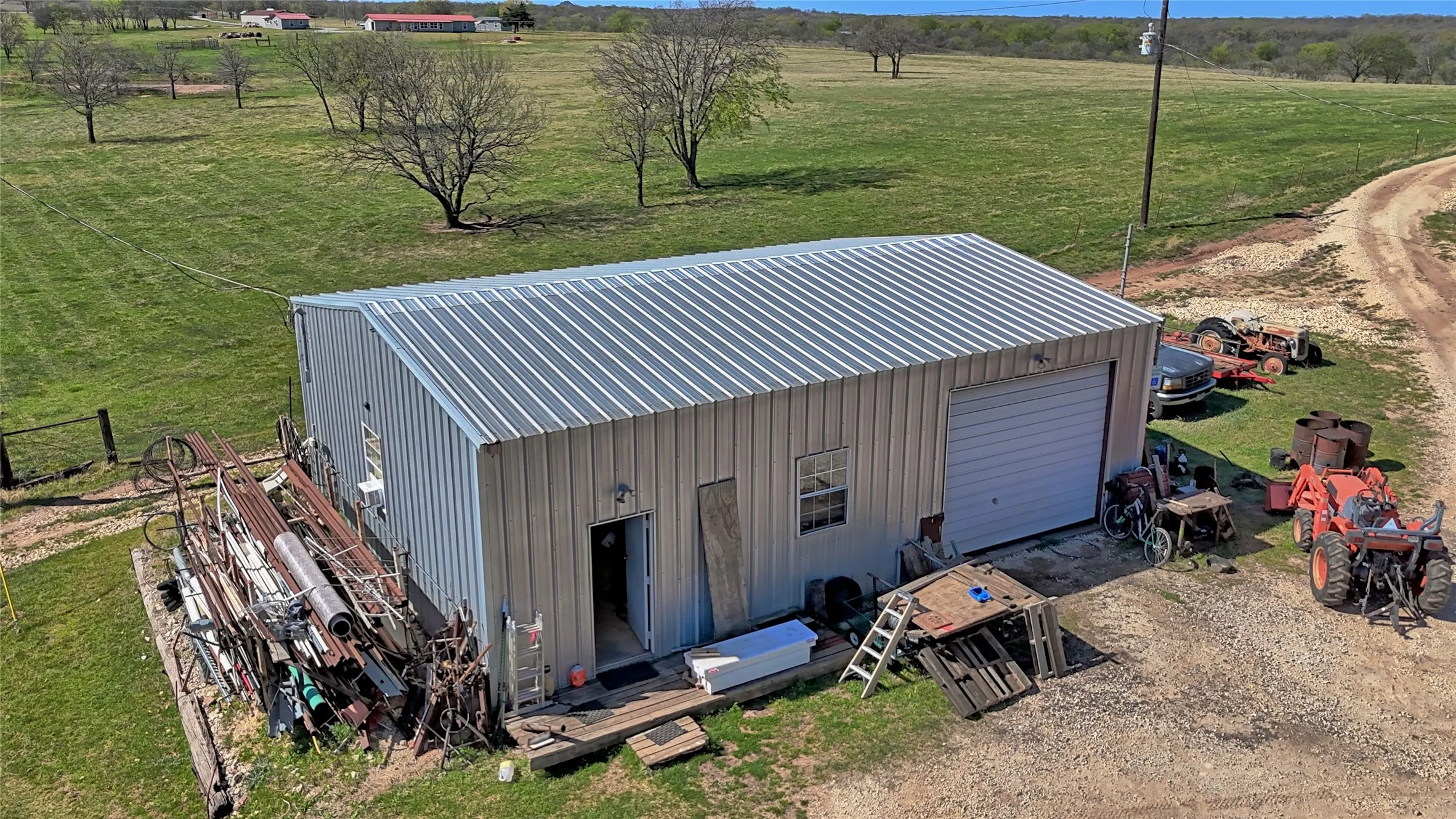 Farm For Sale in Montague County , 4179 Rock Springs School Road, Nocona, Texas 76255, 4 Bedrooms, 2 Bathrooms, 3 Garage spaces, 2,938 Sqft, built in 1985, Price $825,000, mls#21211969, Real Estate Agent in Nocona, Homes For Sale in Montague county, Homes For Sale in Nocona, Realtor in Nocona Texas, Real Estate Brokerage Independent Realty Texas, Luminita Cordes Realtor