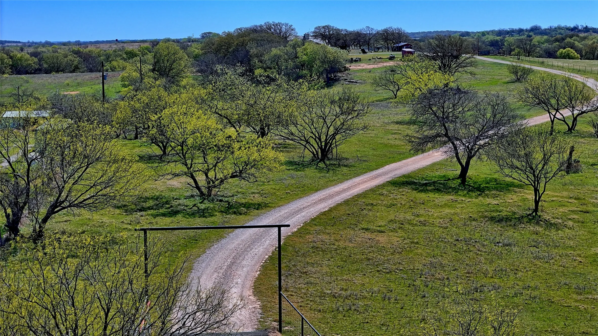 Farm For Sale in Montague County , 4179 Rock Springs School Road, Nocona, Texas 76255, 4 Bedrooms, 2 Bathrooms, 3 Garage spaces, 2,938 Sqft, built in 1985, Price $825,000, mls#21211969, Real Estate Agent in Nocona, Homes For Sale in Montague county, Homes For Sale in Nocona, Realtor in Nocona Texas, Real Estate Brokerage Independent Realty Texas, Luminita Cordes Realtor