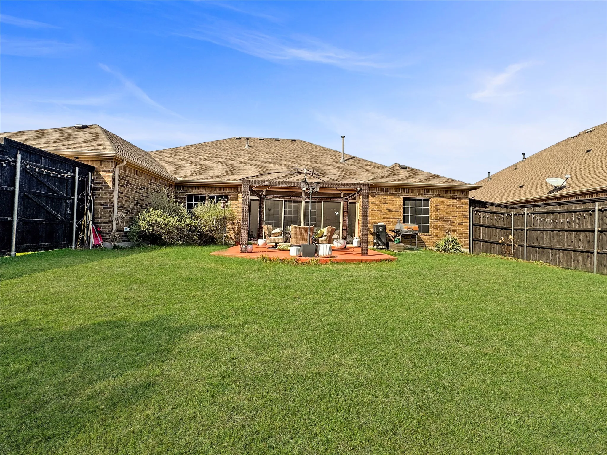 Single Family Residence For Sale in Dallas County , 904 Regal Bluff Lane, De Soto, Texas 75115, 4 Bedroom, 3 Bathroom, 2 Garage spaces, 2,852 Sqft, built in 2014, New Construction - Complete, mls#21200073, Real Estate Agent in De Soto, Homes For Sale in Dallas county, Homes For Sale in De Soto, Realtor in De Soto Texas, Real Estate Brokerage Independent Realty Texas, Luminita Cordes Realtor