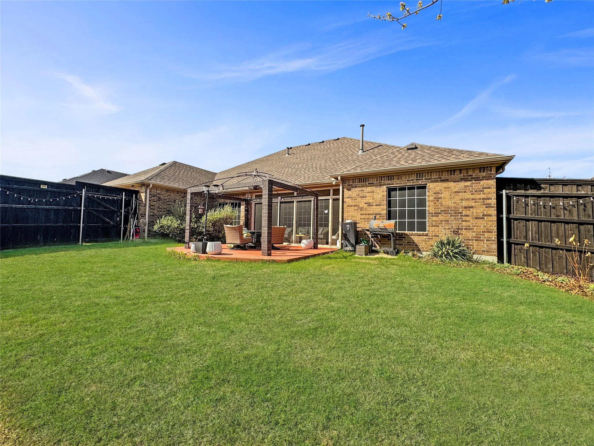 Single Family Residence For Sale in Dallas County , 904 Regal Bluff Lane, De Soto, Texas 75115, 4 Bedroom, 3 Bathroom, 2 Garage spaces, 2,852 Sqft, built in 2014, New Construction - Complete, mls#21200073, Real Estate Agent in De Soto, Homes For Sale in Dallas county, Homes For Sale in De Soto, Realtor in De Soto Texas, Real Estate Brokerage Independent Realty Texas, Luminita Cordes Realtor