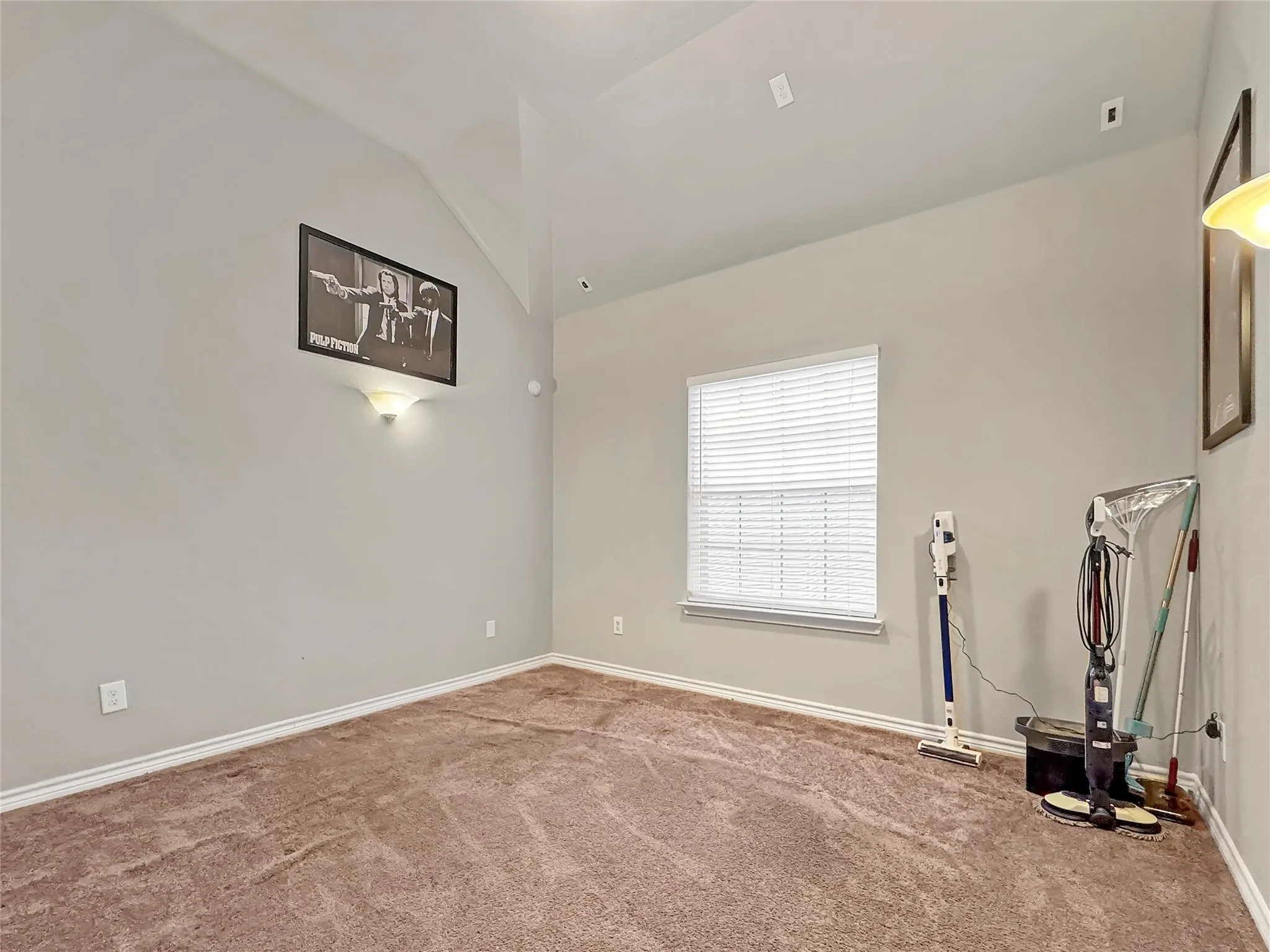 Single Family Residence For Sale in Dallas County , 904 Regal Bluff Lane, De Soto, Texas 75115, 4 Bedroom, 3 Bathroom, 2 Garage spaces, 2,852 Sqft, built in 2014, New Construction - Complete, mls#21200073, Real Estate Agent in De Soto, Homes For Sale in Dallas county, Homes For Sale in De Soto, Realtor in De Soto Texas, Real Estate Brokerage Independent Realty Texas, Luminita Cordes Realtor