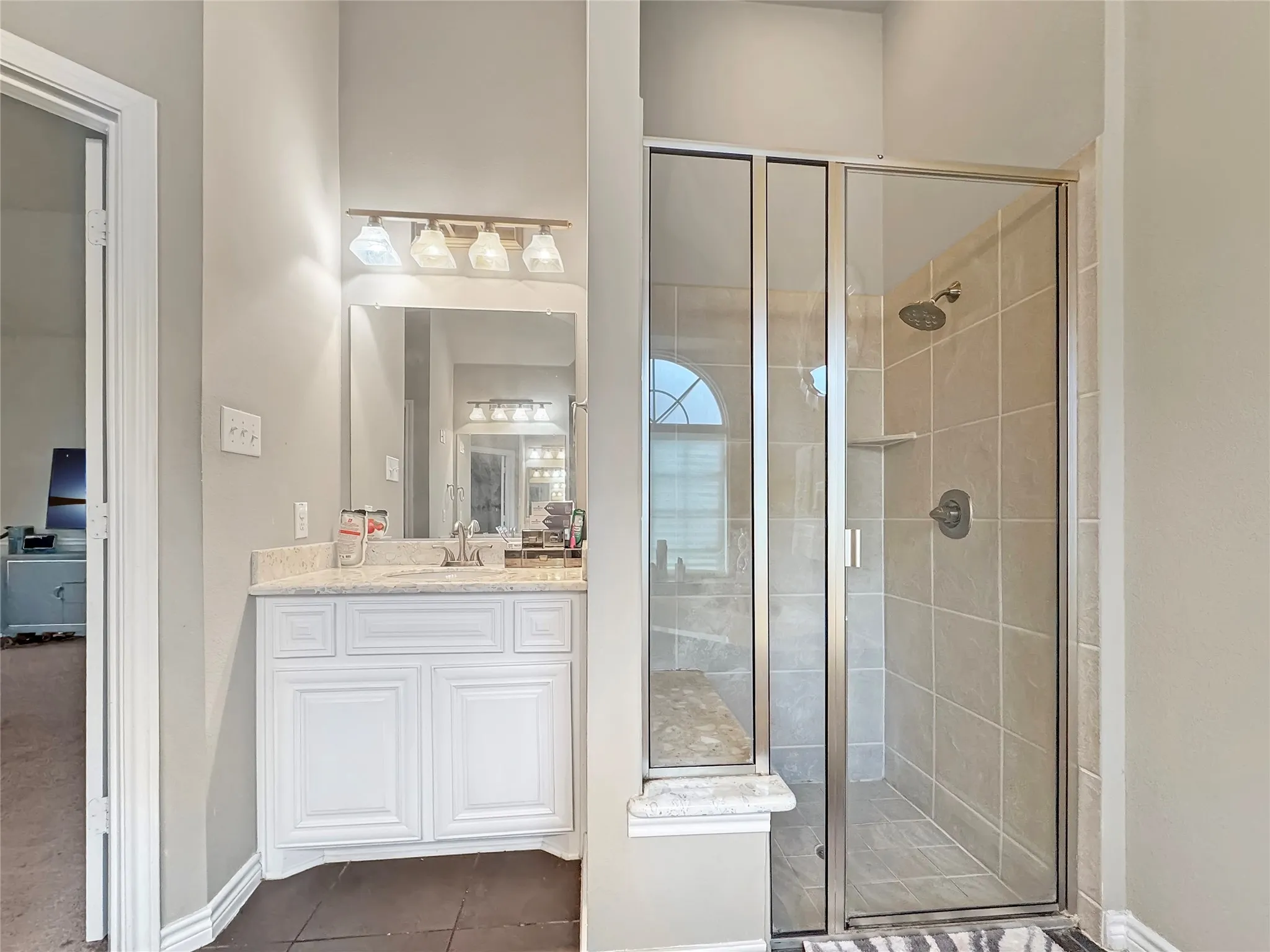 Single Family Residence For Sale in Dallas County , 904 Regal Bluff Lane, De Soto, Texas 75115, 4 Bedroom, 3 Bathroom, 2 Garage spaces, 2,852 Sqft, built in 2014, New Construction - Complete, mls#21200073, Real Estate Agent in De Soto, Homes For Sale in Dallas county, Homes For Sale in De Soto, Realtor in De Soto Texas, Real Estate Brokerage Independent Realty Texas, Luminita Cordes Realtor
