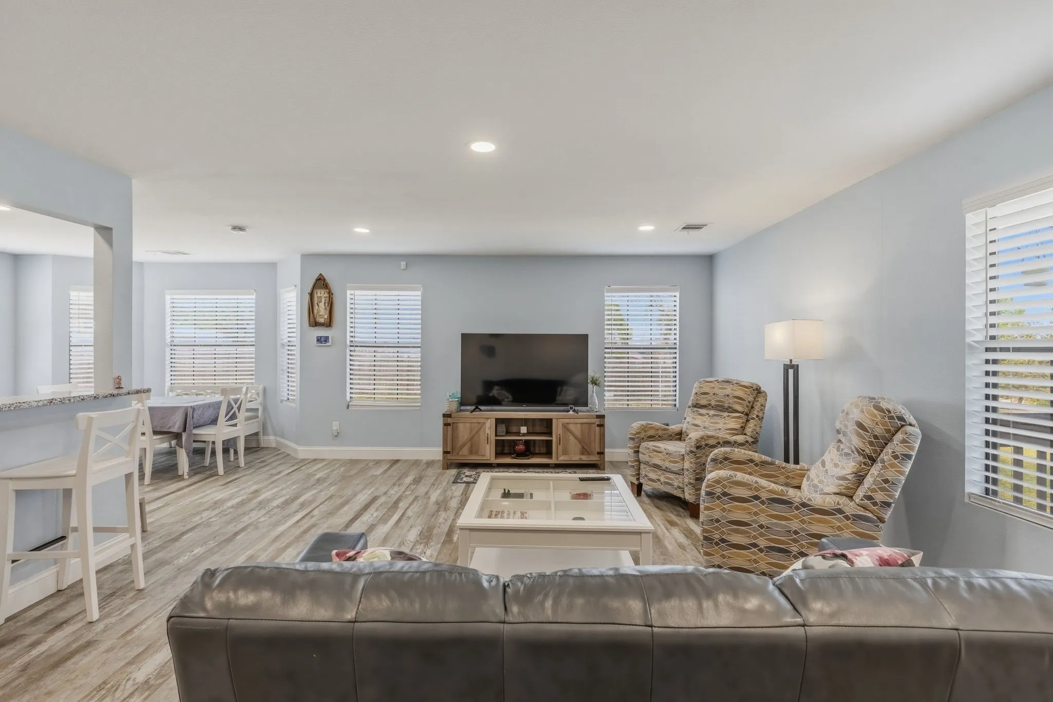 Single Family Residence For Sale in Rains County , 619 County Road 3350, Emory, Texas 75440, 3 Bedroom, 2 Bathroom, Garage spaces, 1,356 Sqft, built in 1995, mls#21215778, Real Estate Agent in Emory, Homes For Sale in Rains county, Homes For Sale in Emory, Realtor in Emory Texas, Real Estate Brokerage Independent Realty Texas, Luminita Cordes Realtor