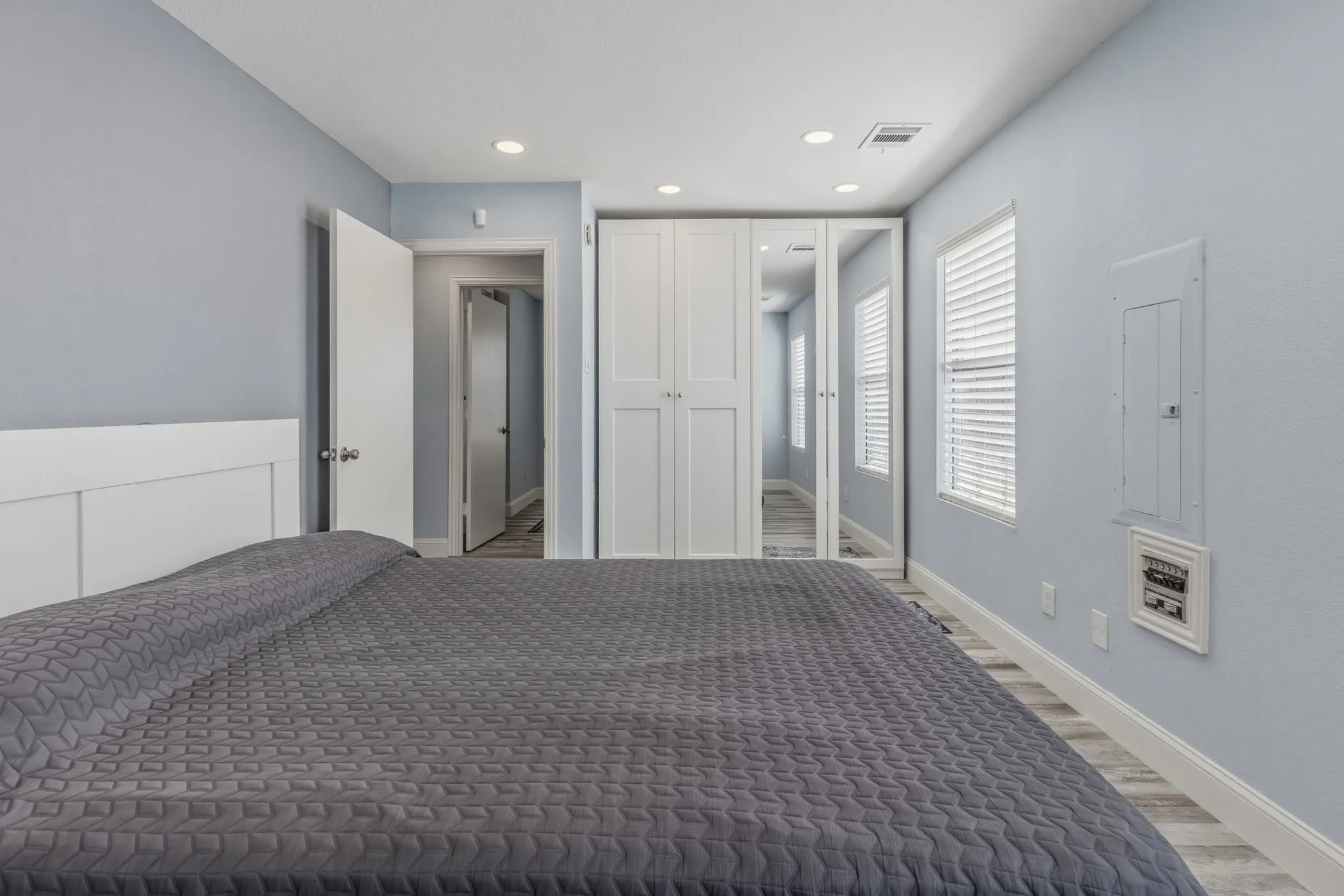 Single Family Residence For Sale in Rains County , 619 County Road 3350, Emory, Texas 75440, 3 Bedroom, 2 Bathroom, Garage spaces, 1,356 Sqft, built in 1995, mls#21215778, Real Estate Agent in Emory, Homes For Sale in Rains county, Homes For Sale in Emory, Realtor in Emory Texas, Real Estate Brokerage Independent Realty Texas, Luminita Cordes Realtor