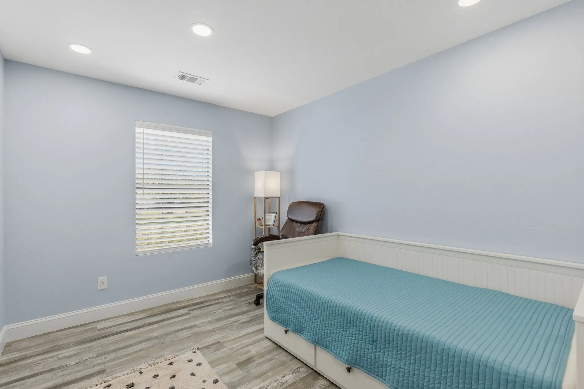 Single Family Residence For Sale in Rains County , 619 County Road 3350, Emory, Texas 75440, 3 Bedroom, 2 Bathroom, Garage spaces, 1,356 Sqft, built in 1995, mls#21215778, Real Estate Agent in Emory, Homes For Sale in Rains county, Homes For Sale in Emory, Realtor in Emory Texas, Real Estate Brokerage Independent Realty Texas, Luminita Cordes Realtor
