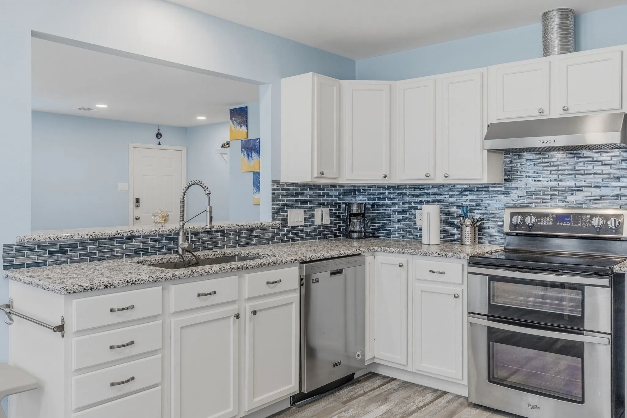 Single Family Residence For Sale in Rains County , 619 County Road 3350, Emory, Texas 75440, 3 Bedroom, 2 Bathroom, Garage spaces, 1,356 Sqft, built in 1995, mls#21215778, Real Estate Agent in Emory, Homes For Sale in Rains county, Homes For Sale in Emory, Realtor in Emory Texas, Real Estate Brokerage Independent Realty Texas, Luminita Cordes Realtor