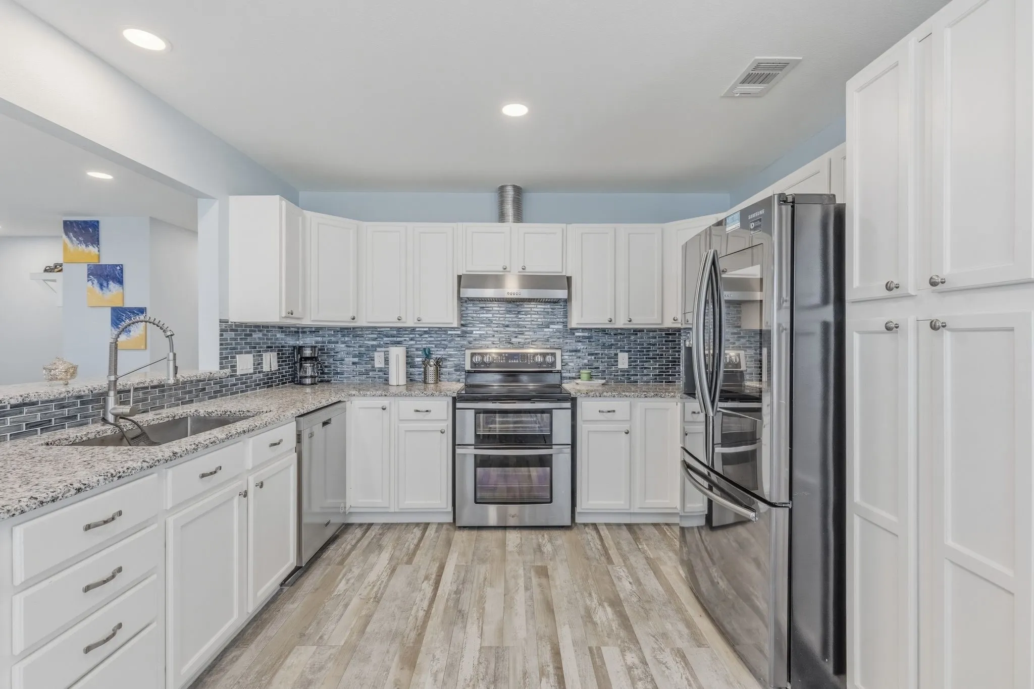 Single Family Residence For Sale in Rains County , 619 County Road 3350, Emory, Texas 75440, 3 Bedroom, 2 Bathroom, Garage spaces, 1,356 Sqft, built in 1995, mls#21215778, Real Estate Agent in Emory, Homes For Sale in Rains county, Homes For Sale in Emory, Realtor in Emory Texas, Real Estate Brokerage Independent Realty Texas, Luminita Cordes Realtor